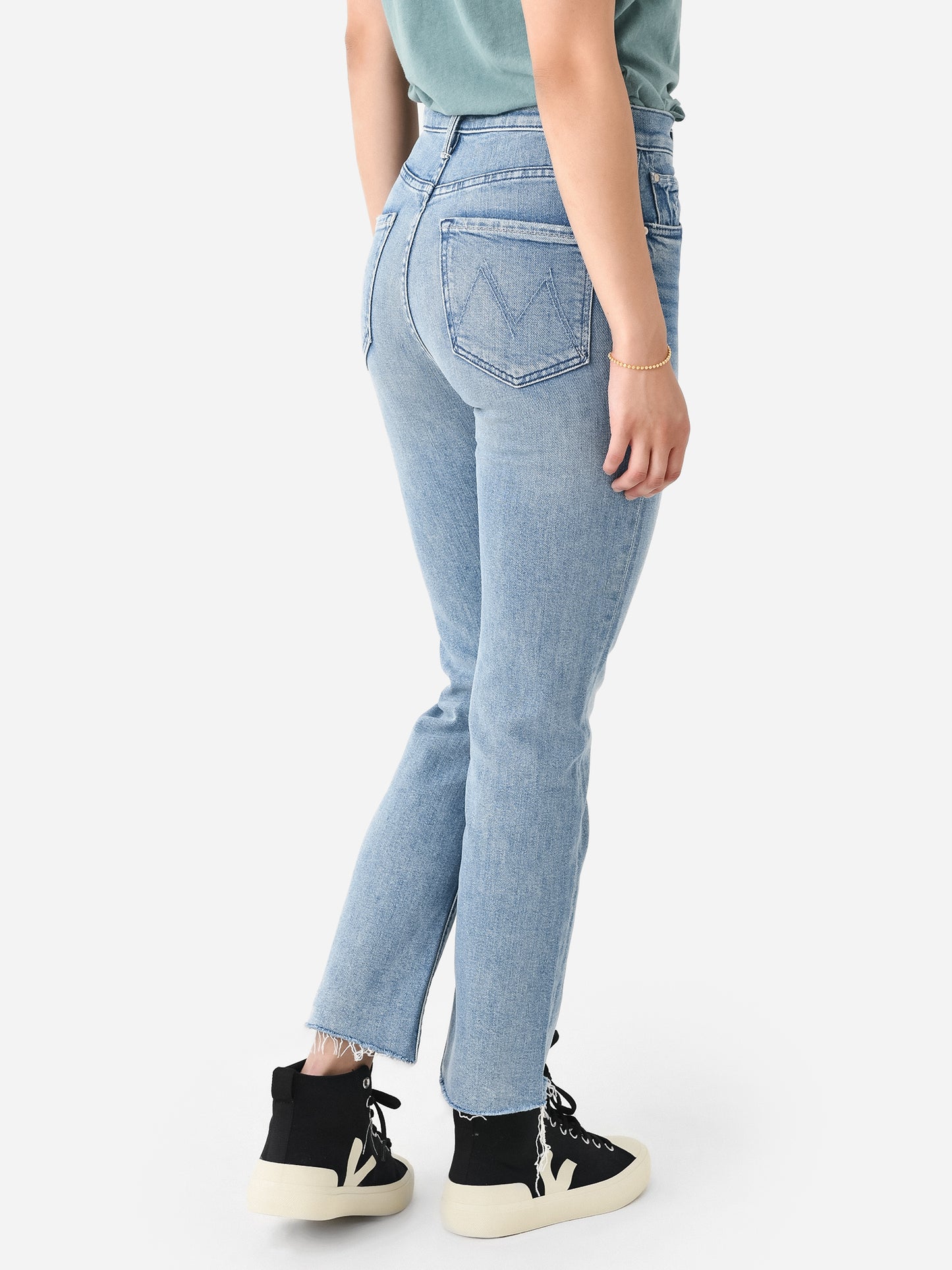 10204-1219xFISHOUTOFWATER-alt3