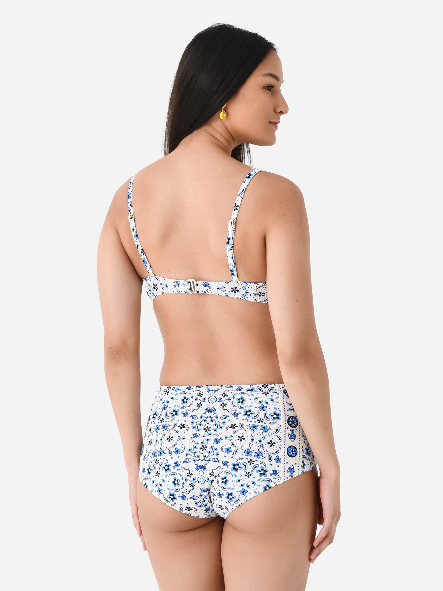 151822-225xPALEBLUEPISCESDREAM-alt3