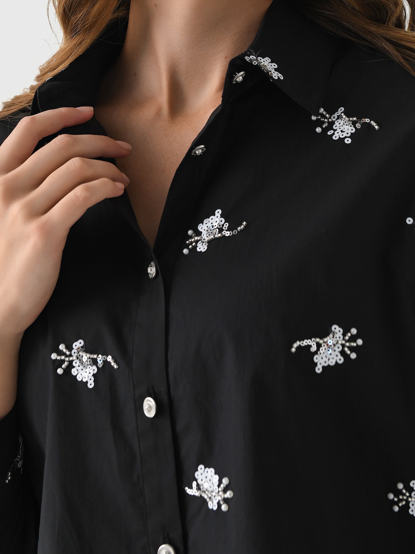 24HT41EmbShrtxEMBELLISHEDSHIRTING-alt4