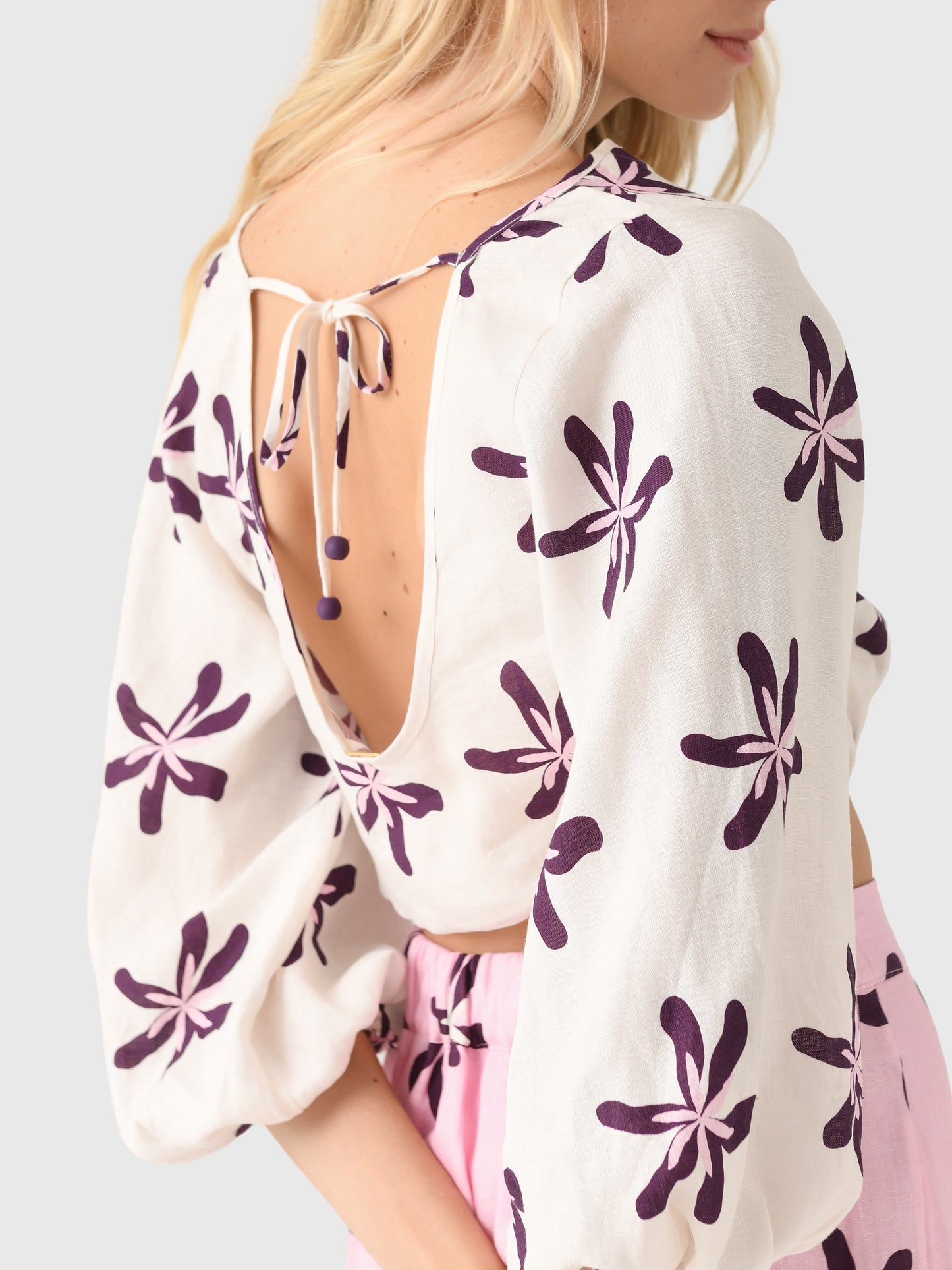 25A072xCATTLEYAPLUM-alt3