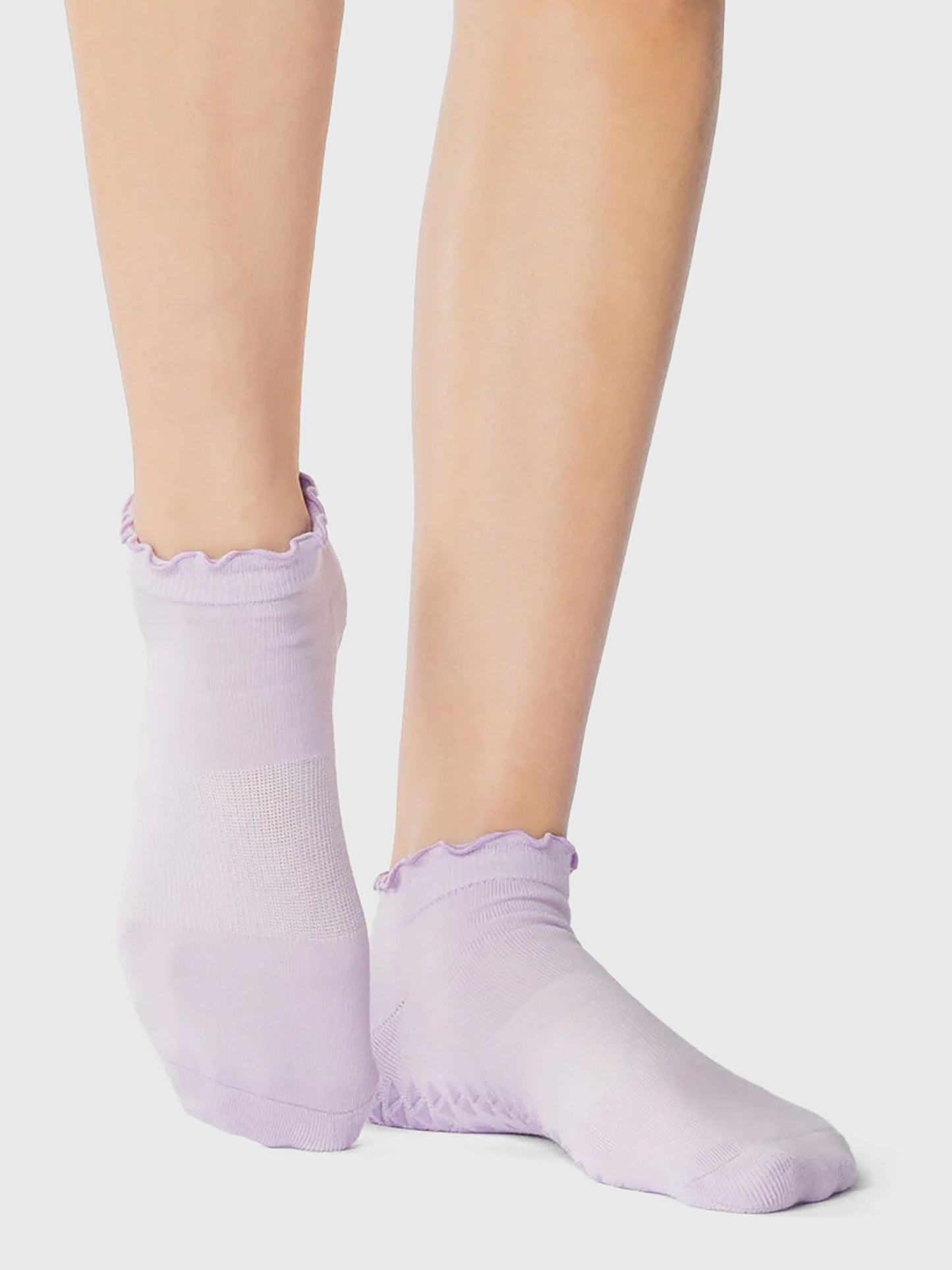 Pointe Studio Women's Ruffle Full Foot Grip Socks - Saint Bernard