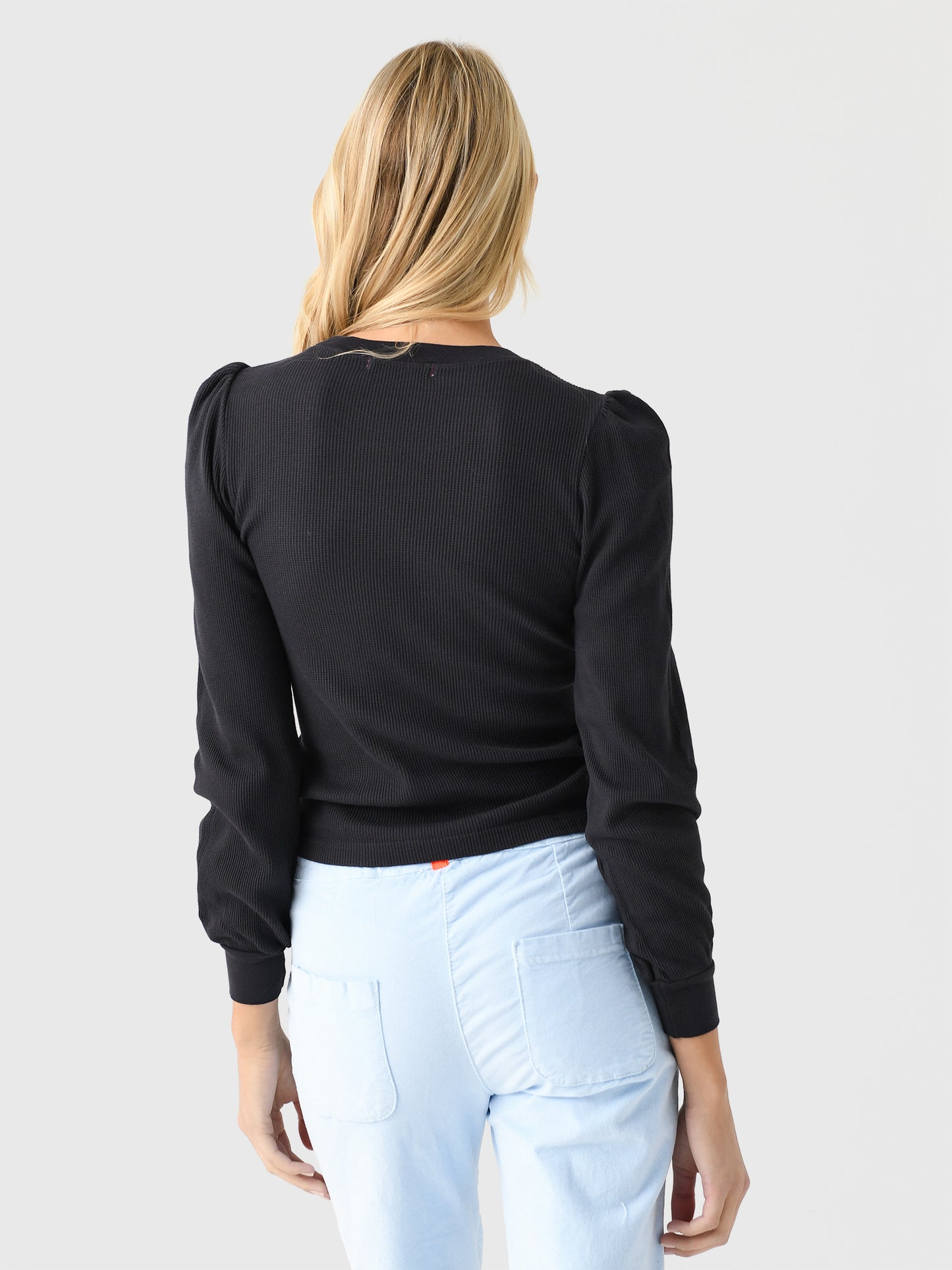 A136617xVINTAGEBLACK-alt3