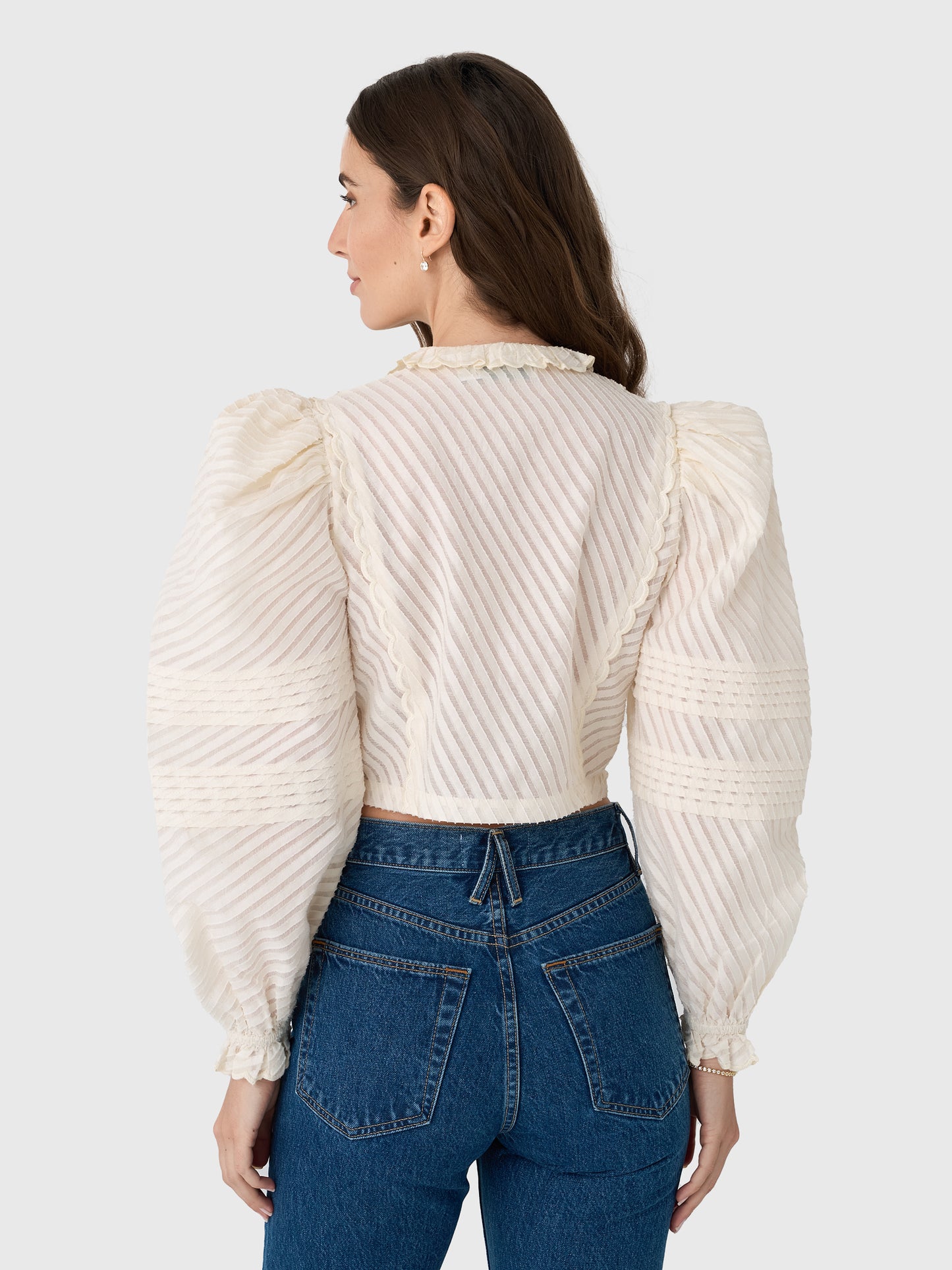 AW24TO147LADxNEUTRAL-alt2