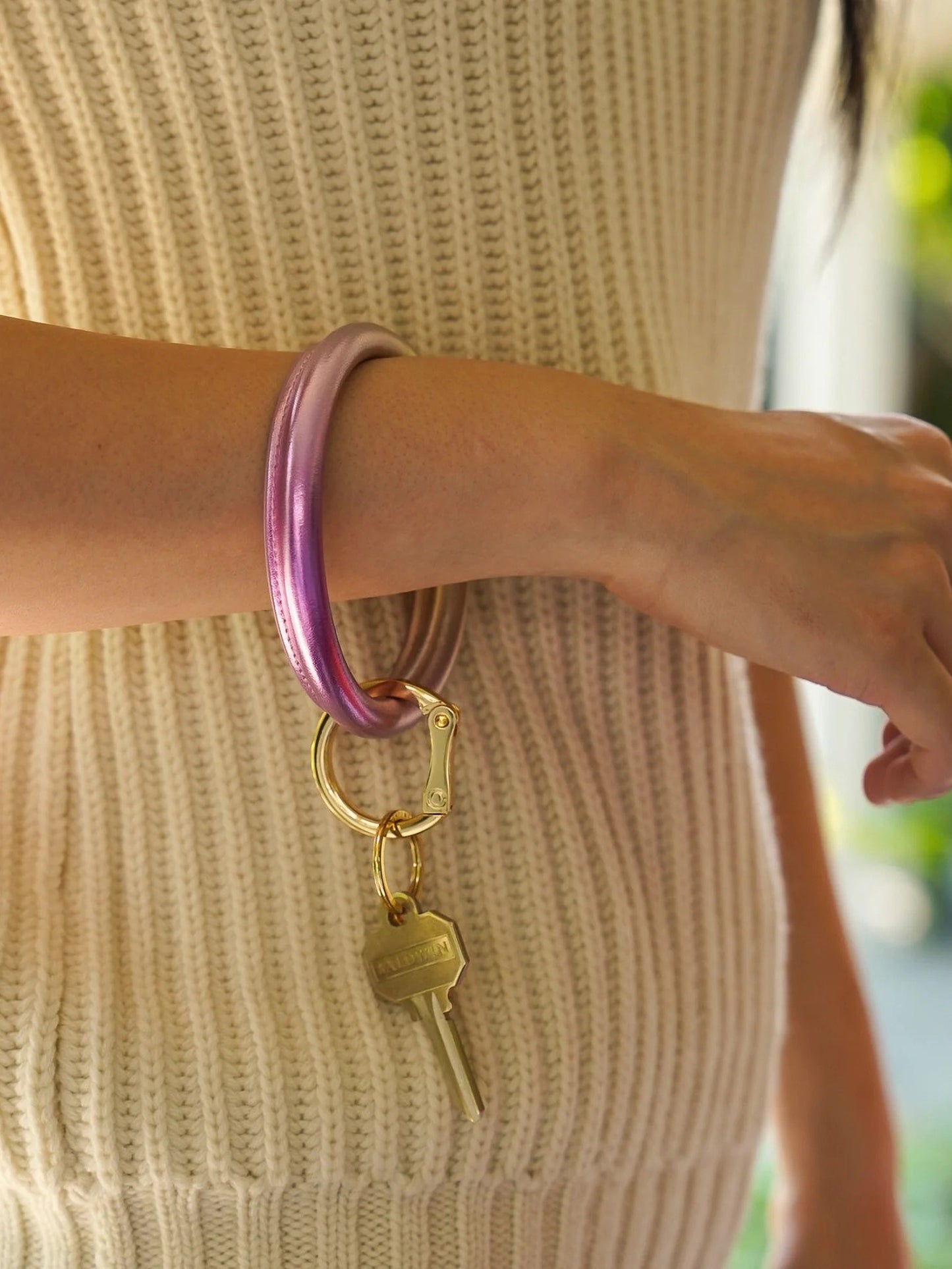 BOKR-OMxOMBREROSE-alt1