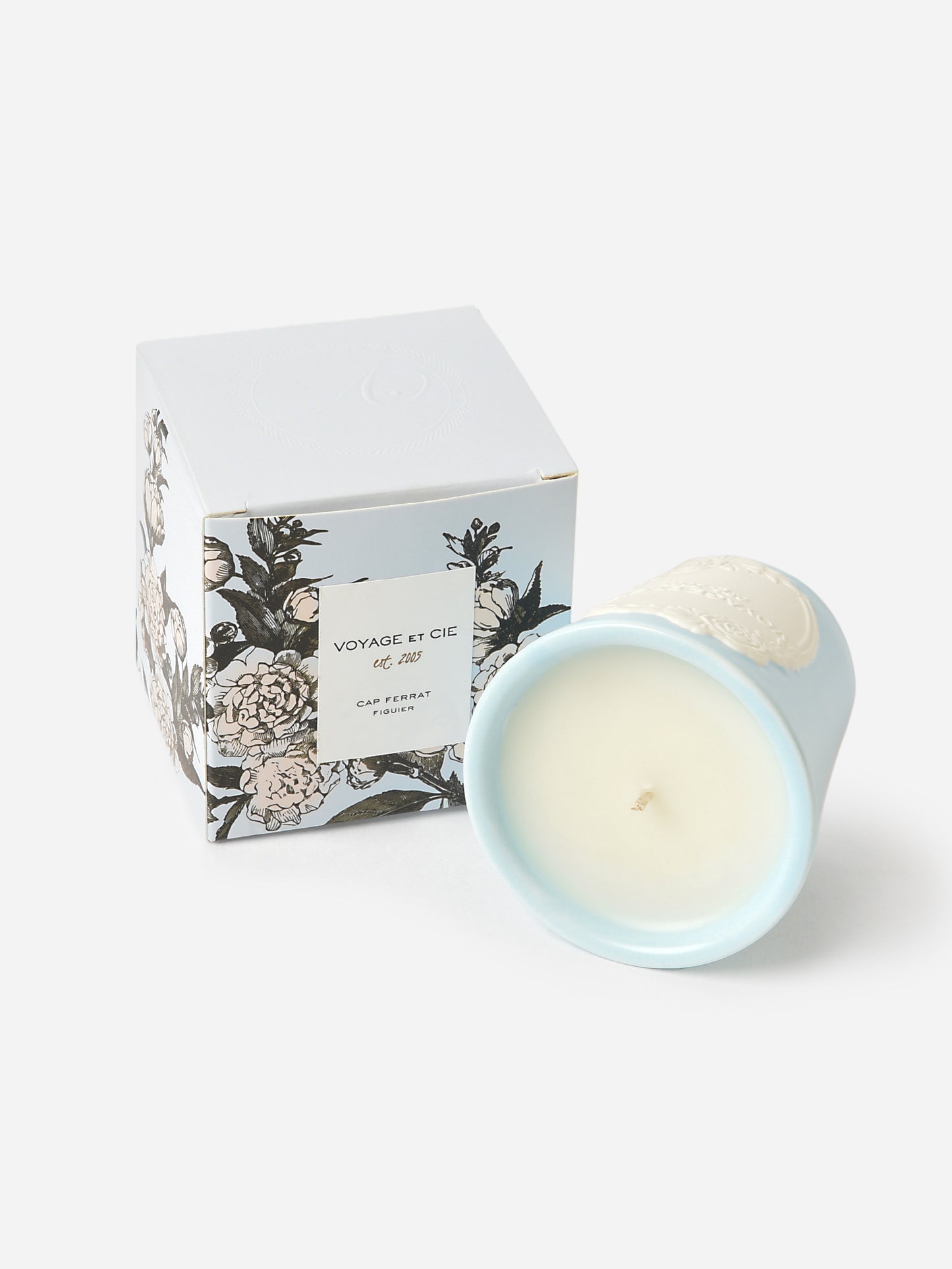 Voyage Et Cie Cameo Collection Candle - Saint Bernard