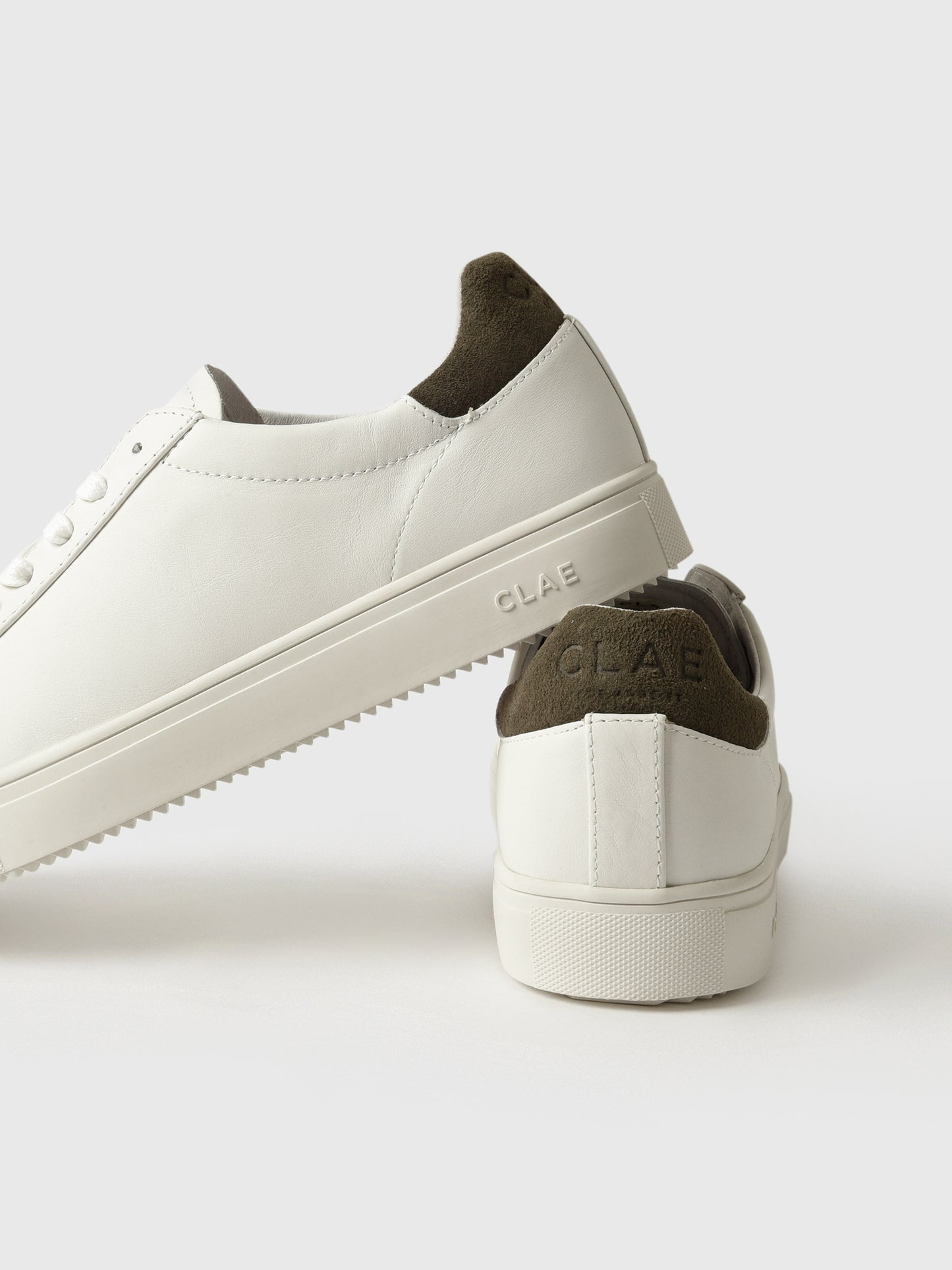 CL24CBR04xWHITELEATHEROLIVENIGHT-alt3