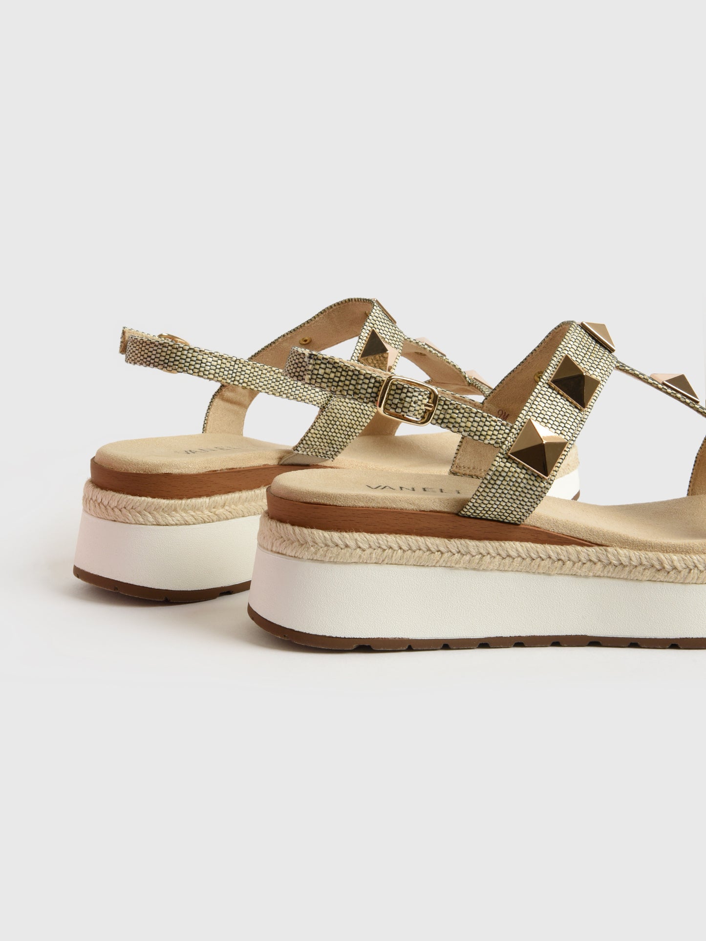 EDRYSxCAMELRAFFIA-alt3