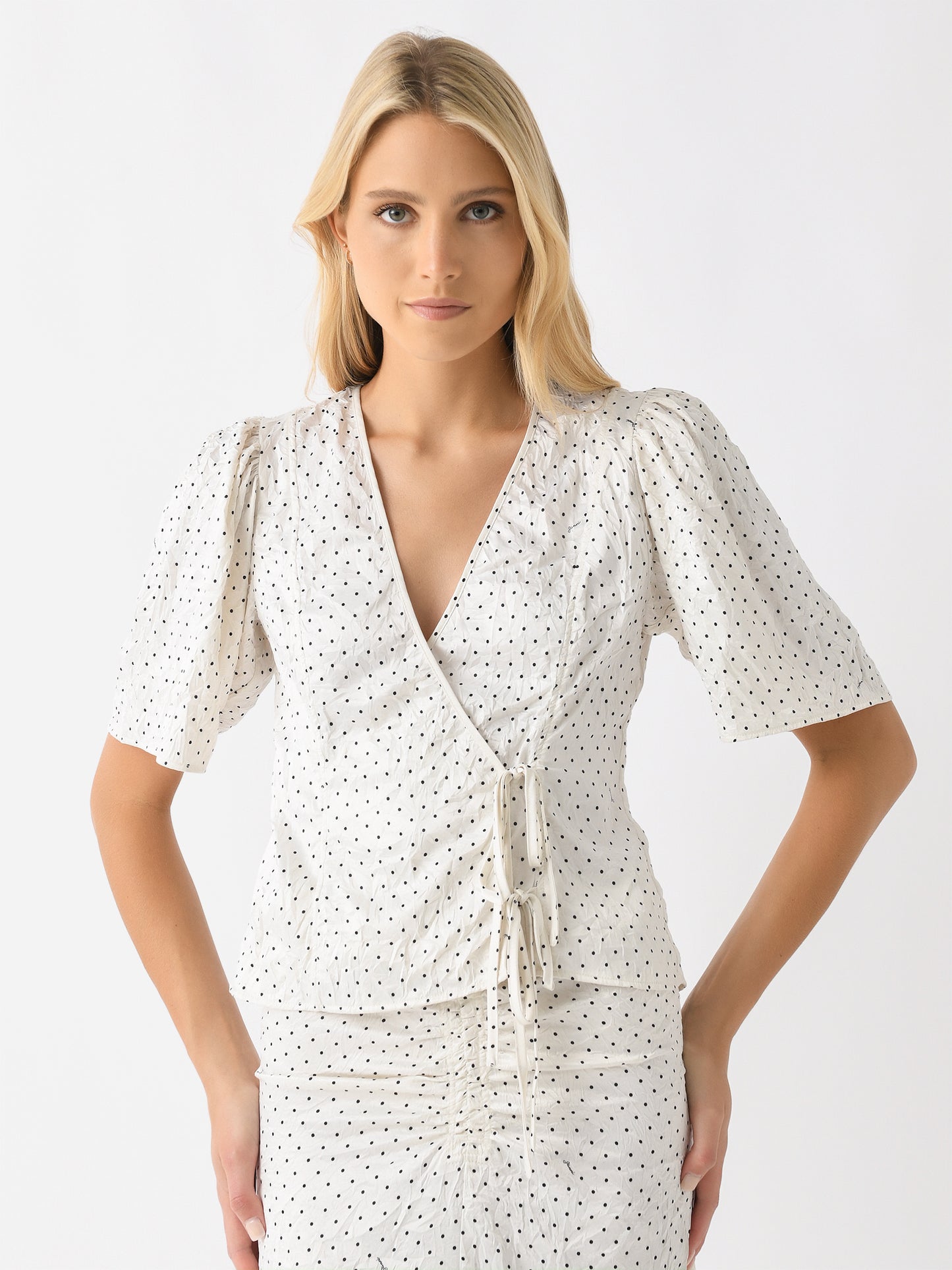 GANNI Women's Crinkled Satin Wrap Blouse - Saint Bernard