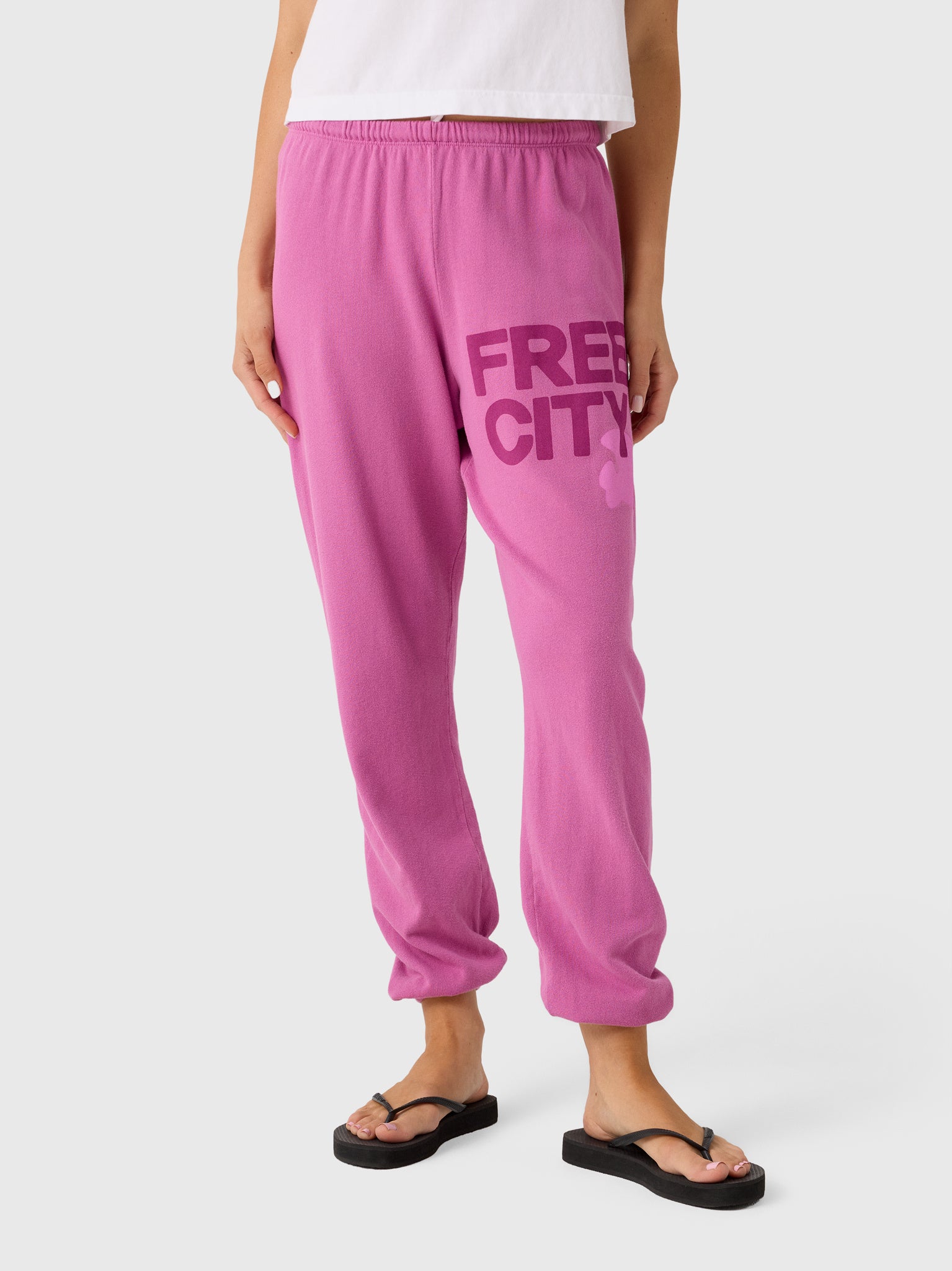 FREE CITY Women's Large Logo Sweatpant – Saint Bernard