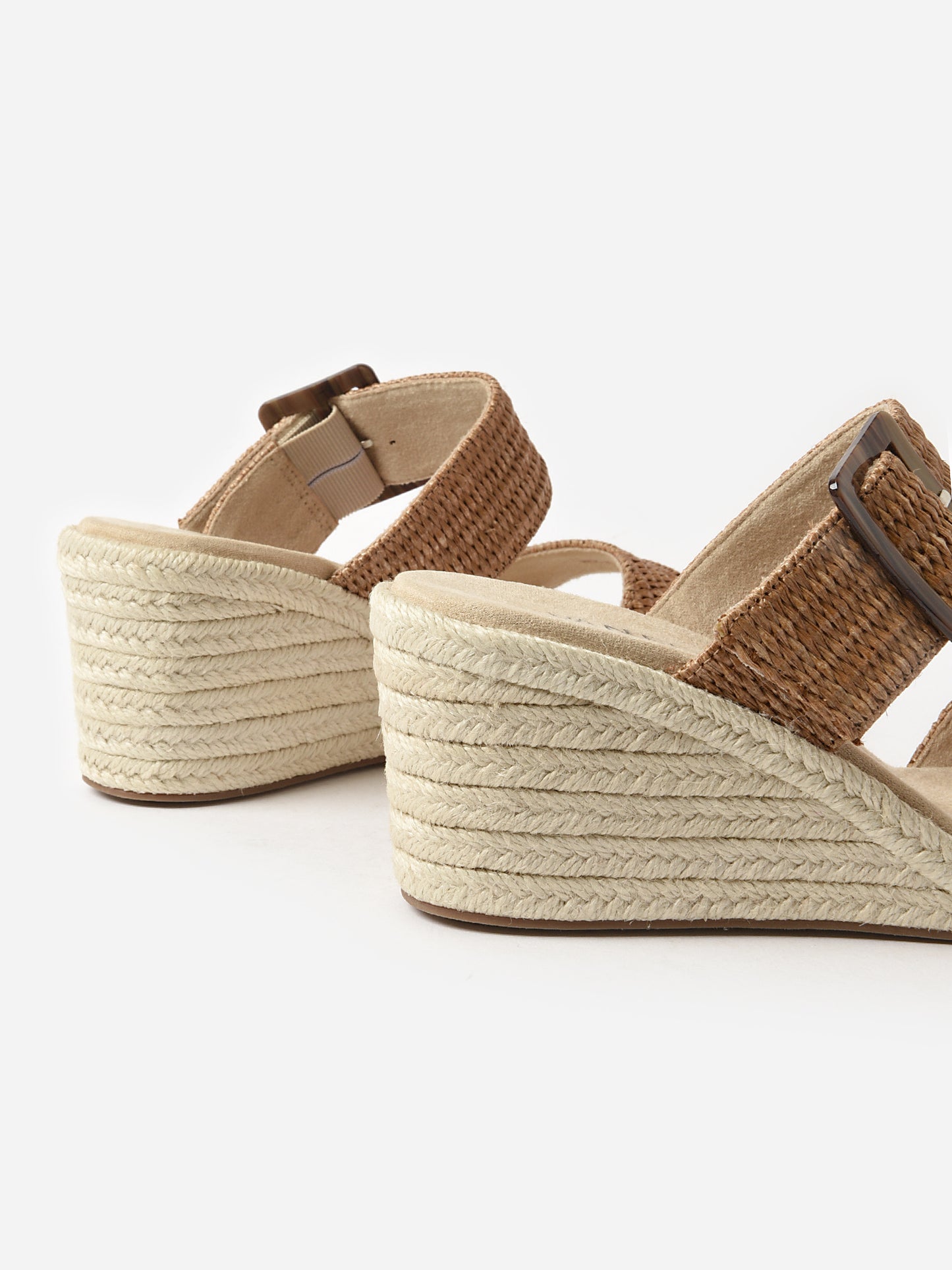 LAYLA_xTANSTRAW-alt3