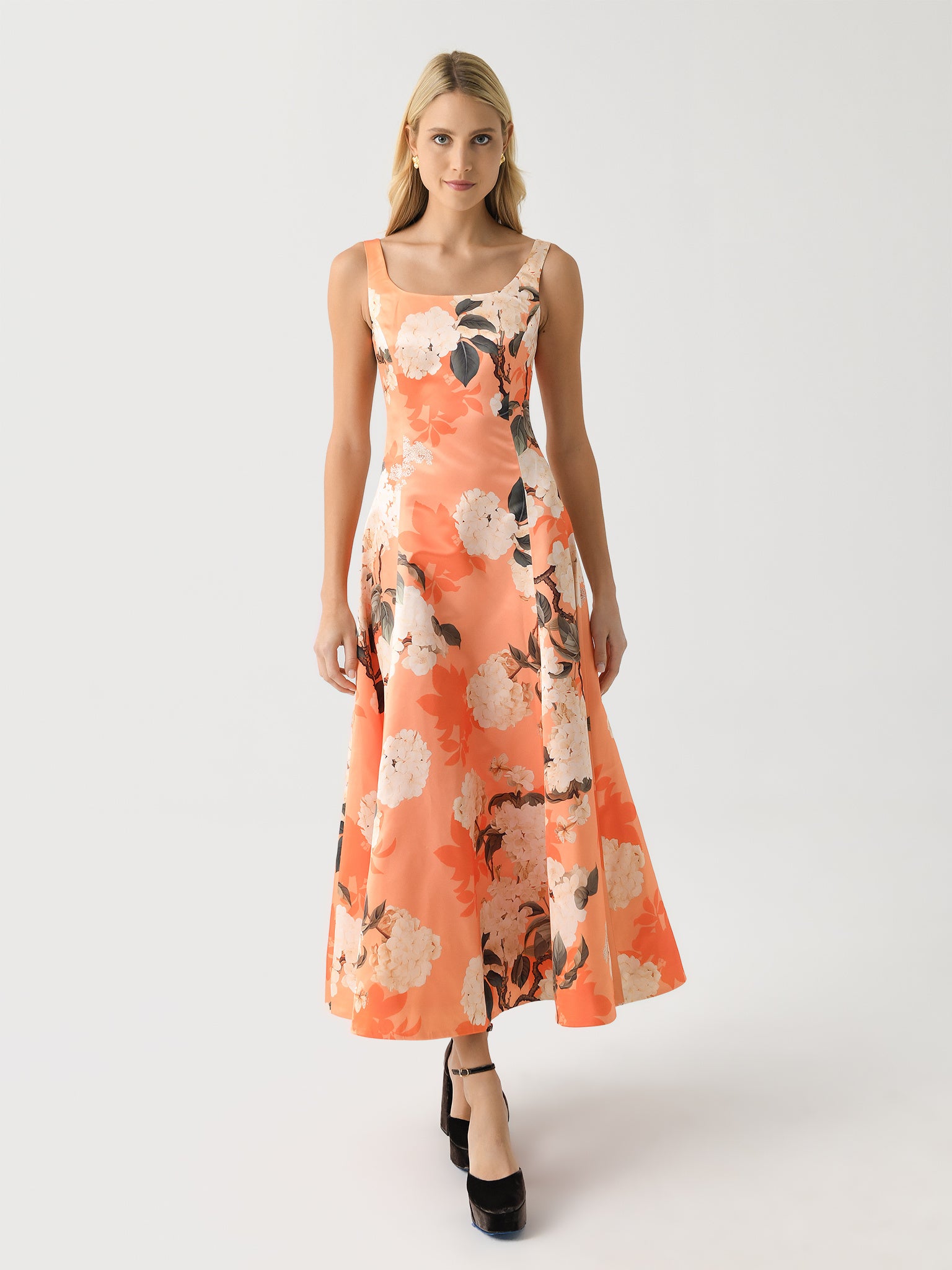 Leo Lin Women's Charlotte Maxi Dress Saint Bernard Leo Lin Women's Charlotte Maxi Dress Saint Bernard