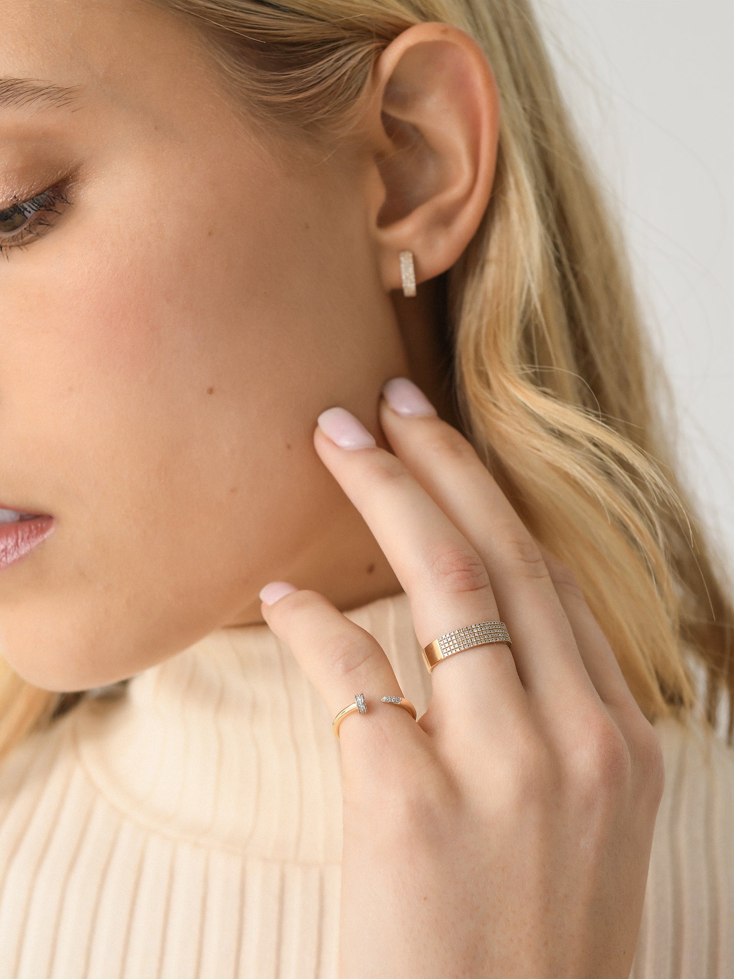 Stone And Strand Glamorous Diamond Cigar Band - Saint Bernard