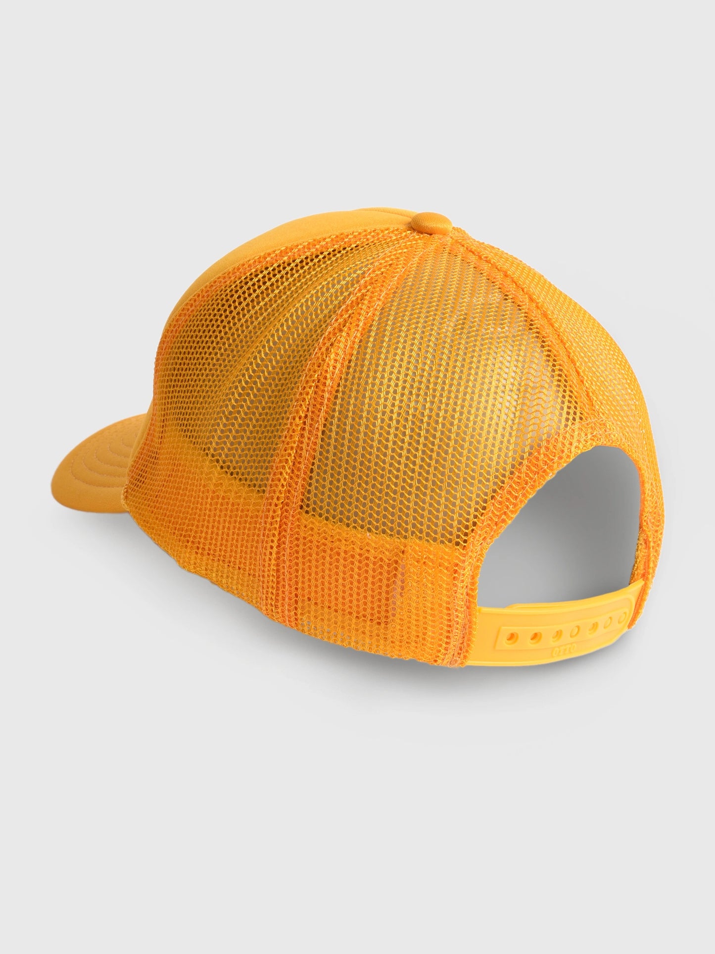 SBHT250601-SURFCLUBxGOLD-alt2