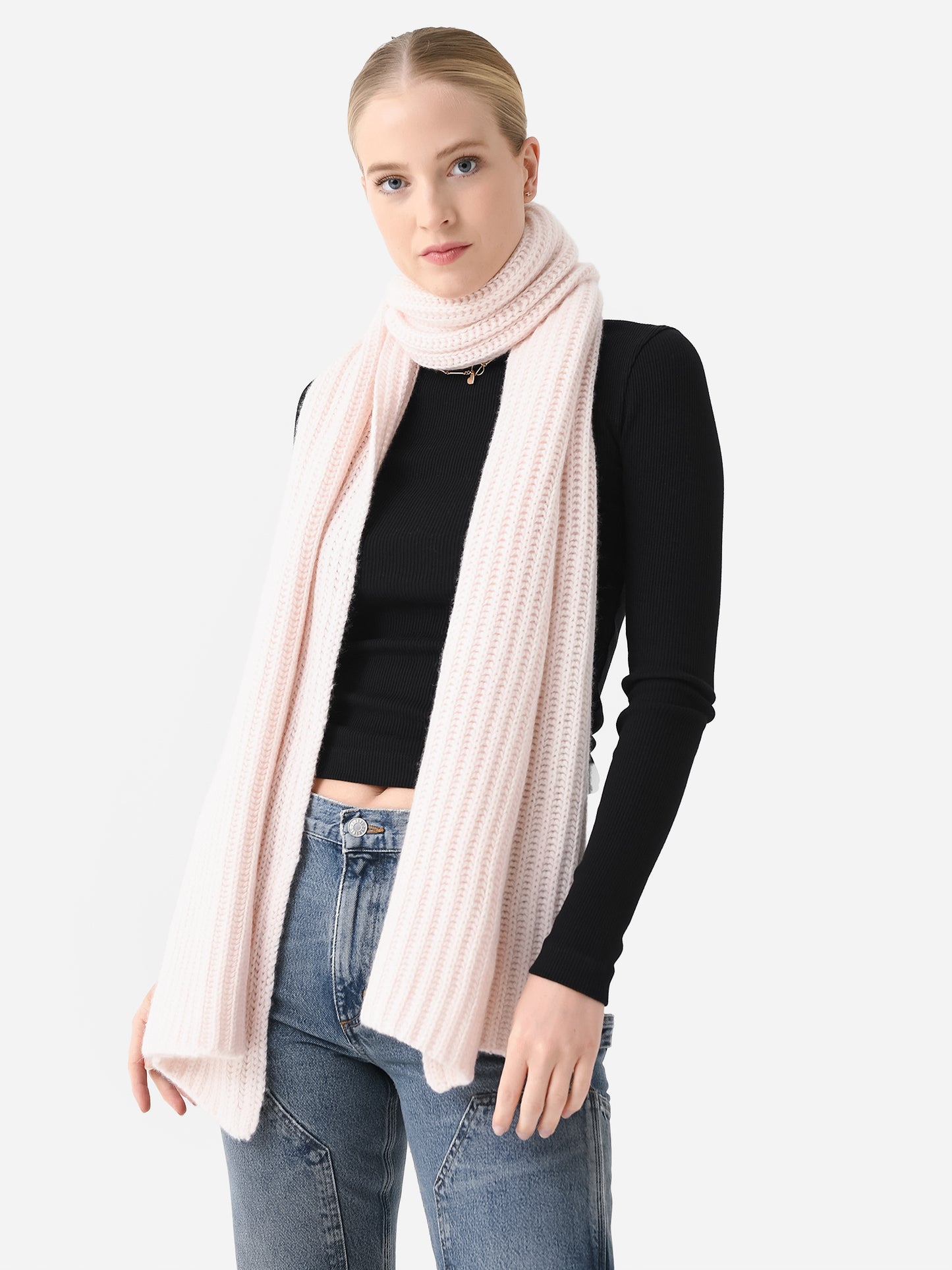 SCARFROGERx650MACADAMIA-alt1