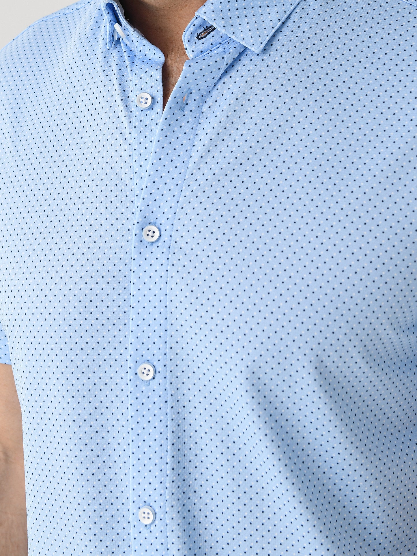 TBU22-LMDxLIGHTBLUEMULTIDOT-alt4