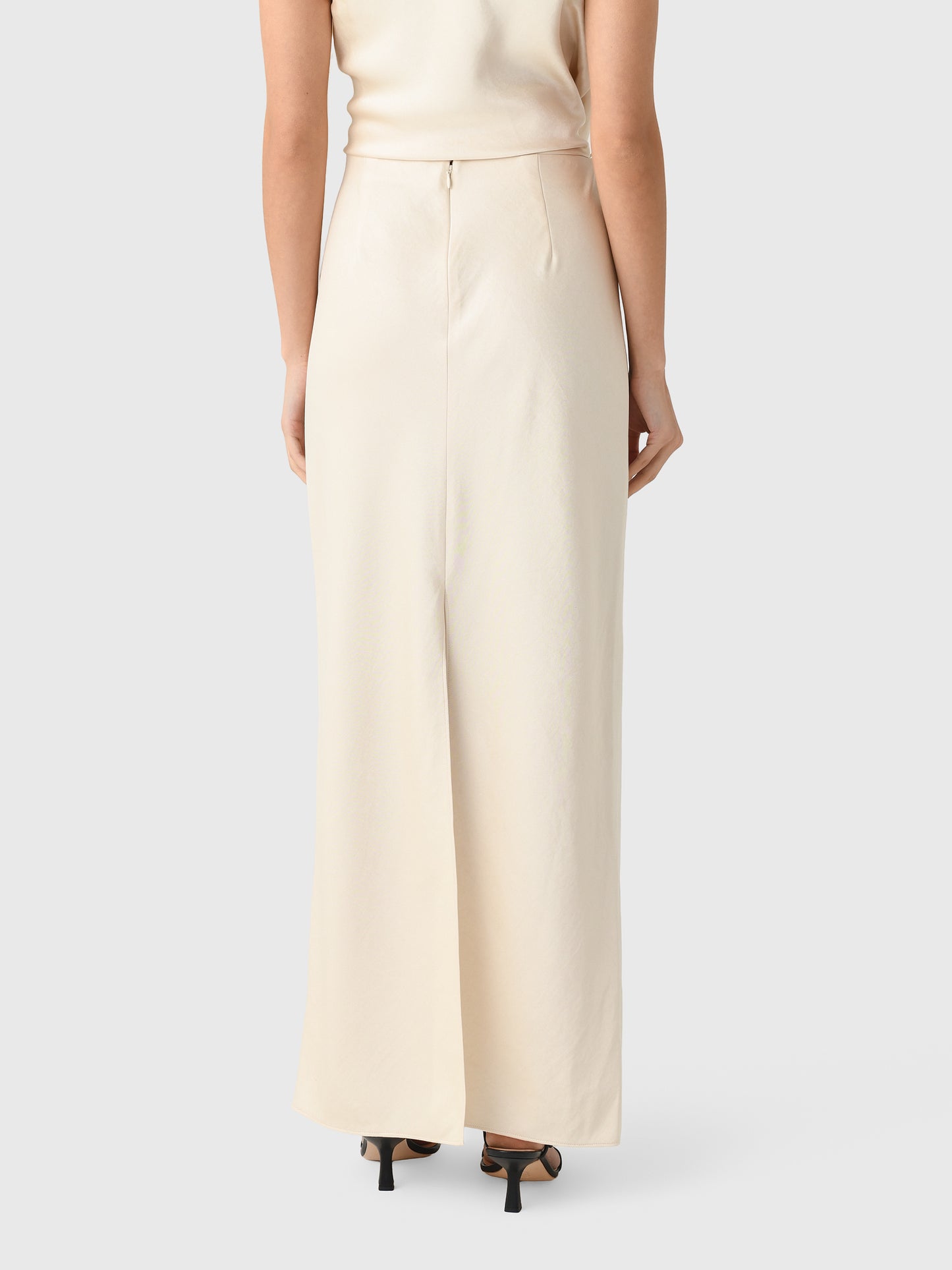 V156531082xBONA-alt2