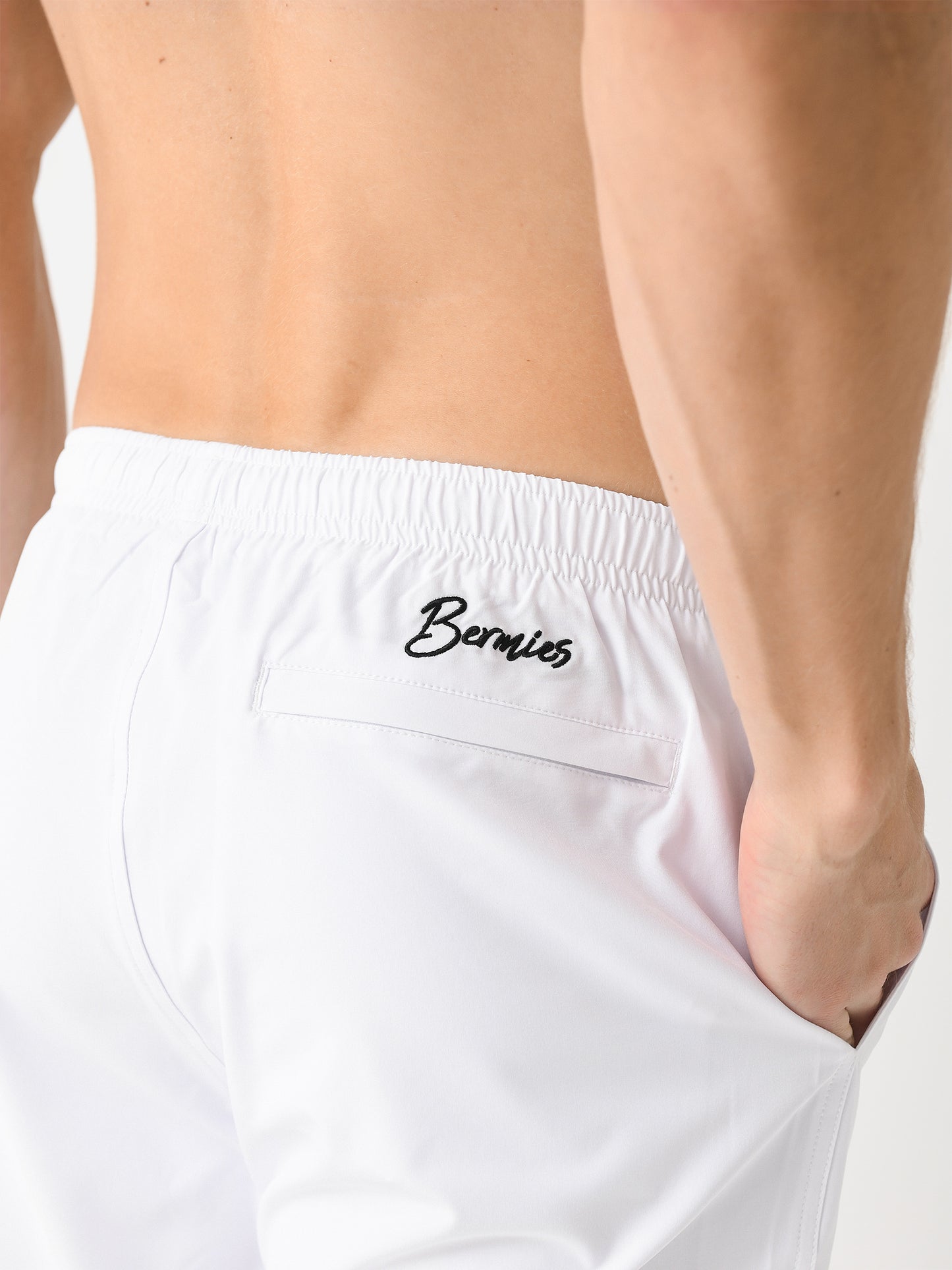 WHITE-SPOSHxWHITE-alt4