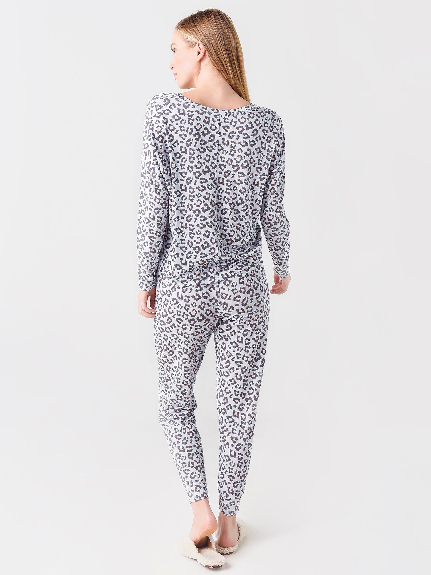 1125690xGREYLEOPARD-alt2