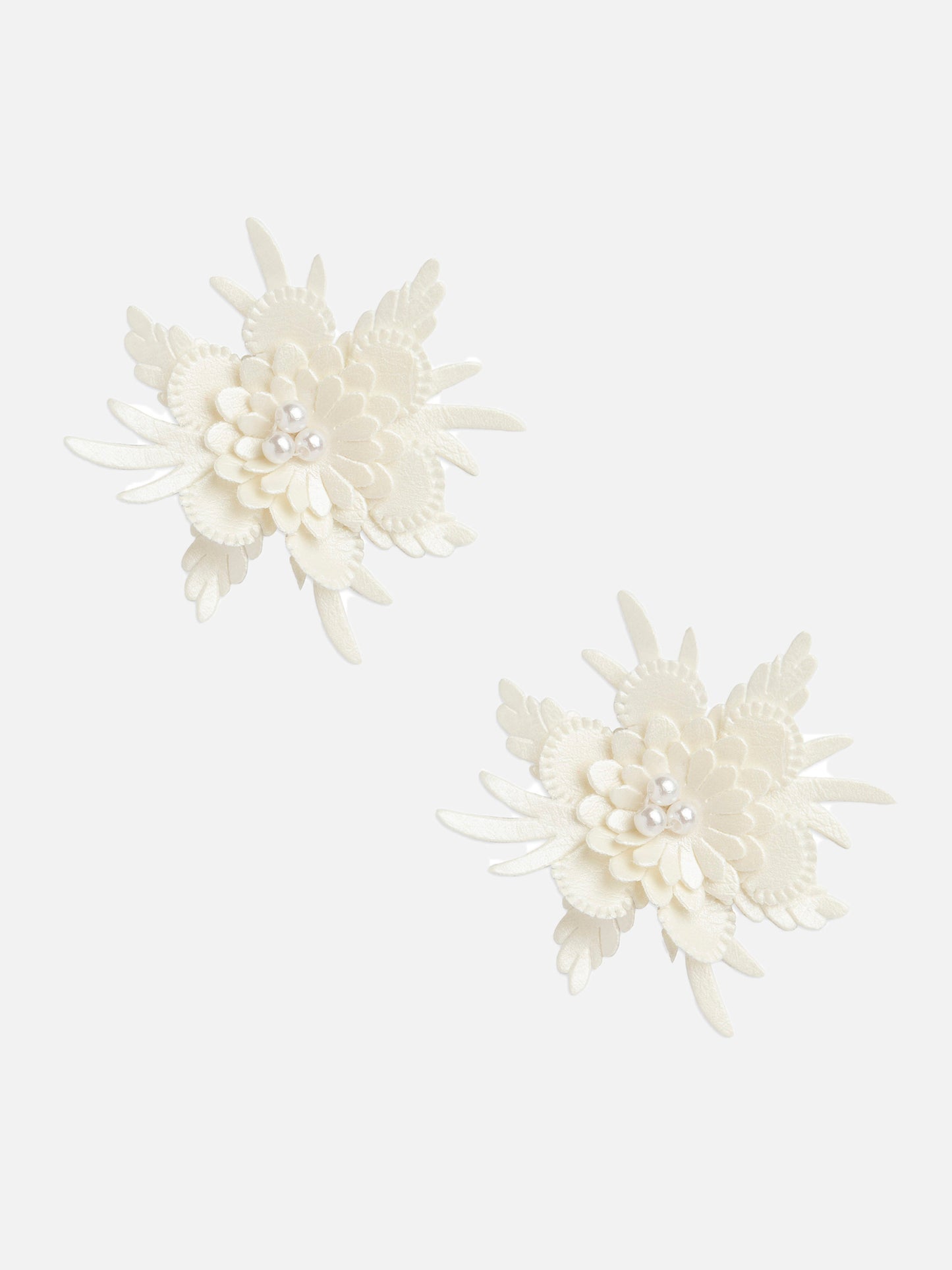 Neely Phelan Onyi Small Leather Stud - Saint Bernard