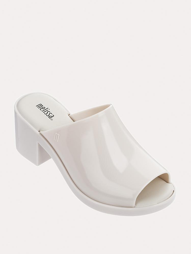 Melissa Mule II - Saint Bernard