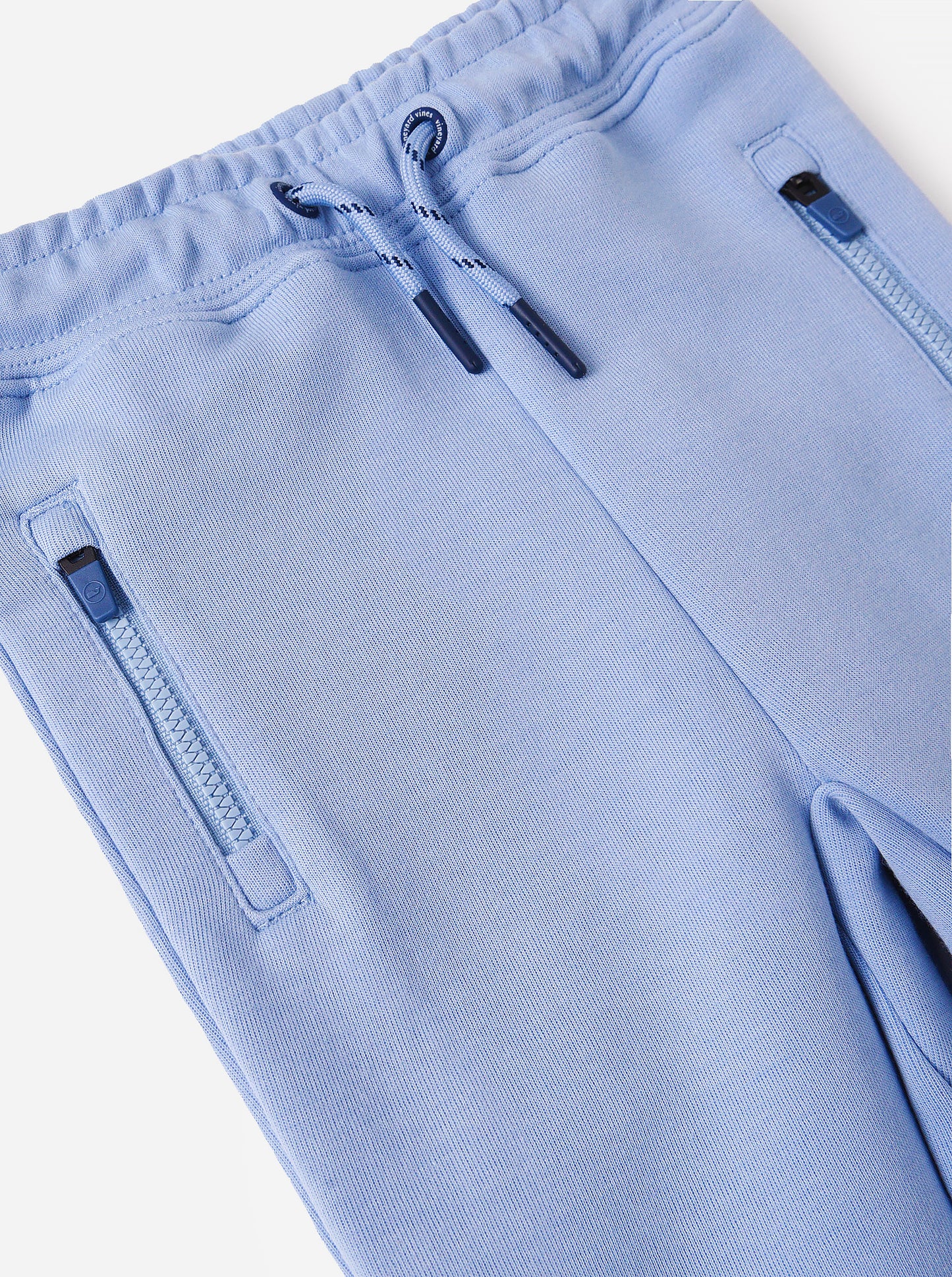 3P001063xCALMWATERS585-alt2