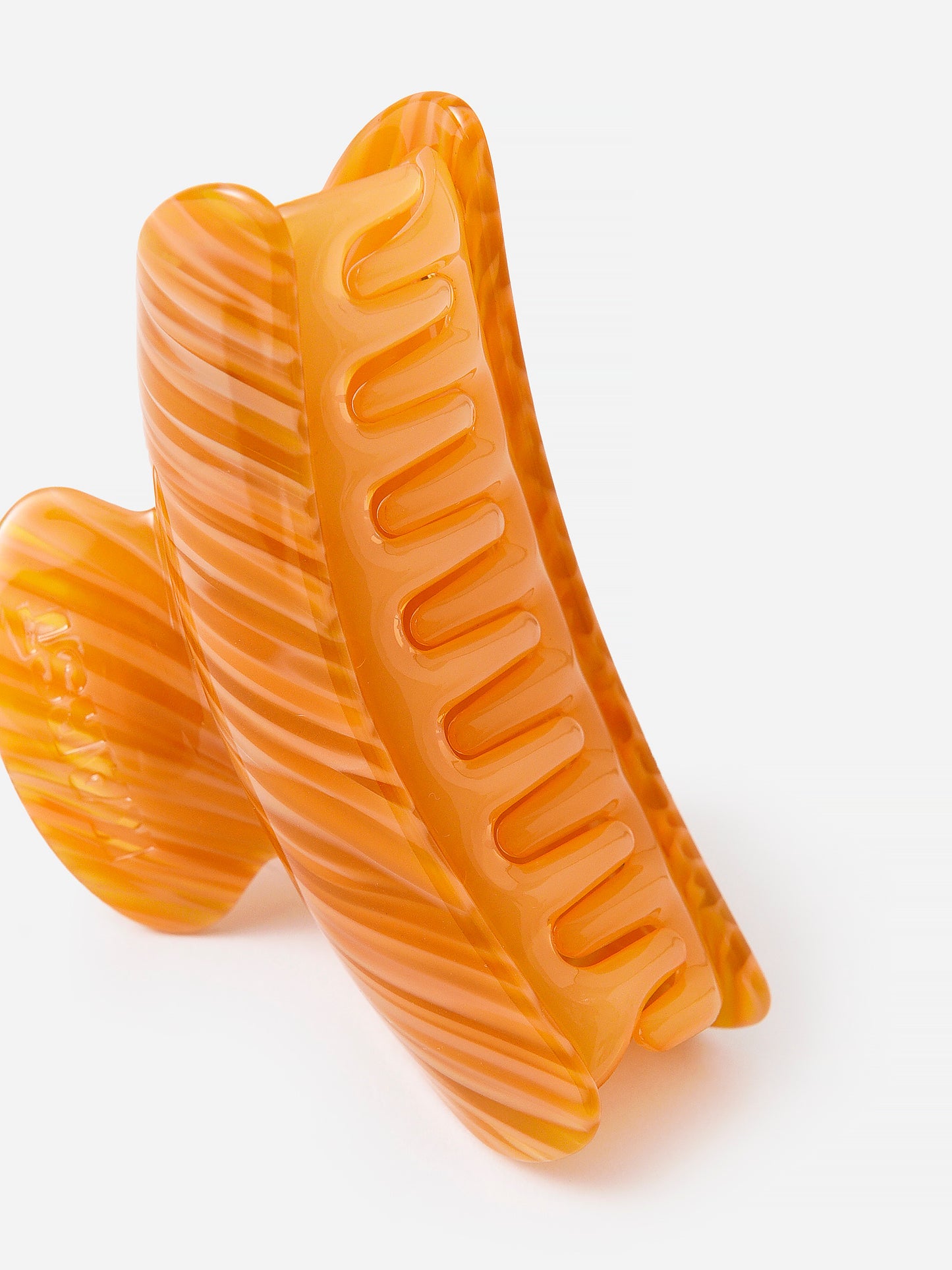 CLASSICHAIRCLAWxMARRAKECH-alt1