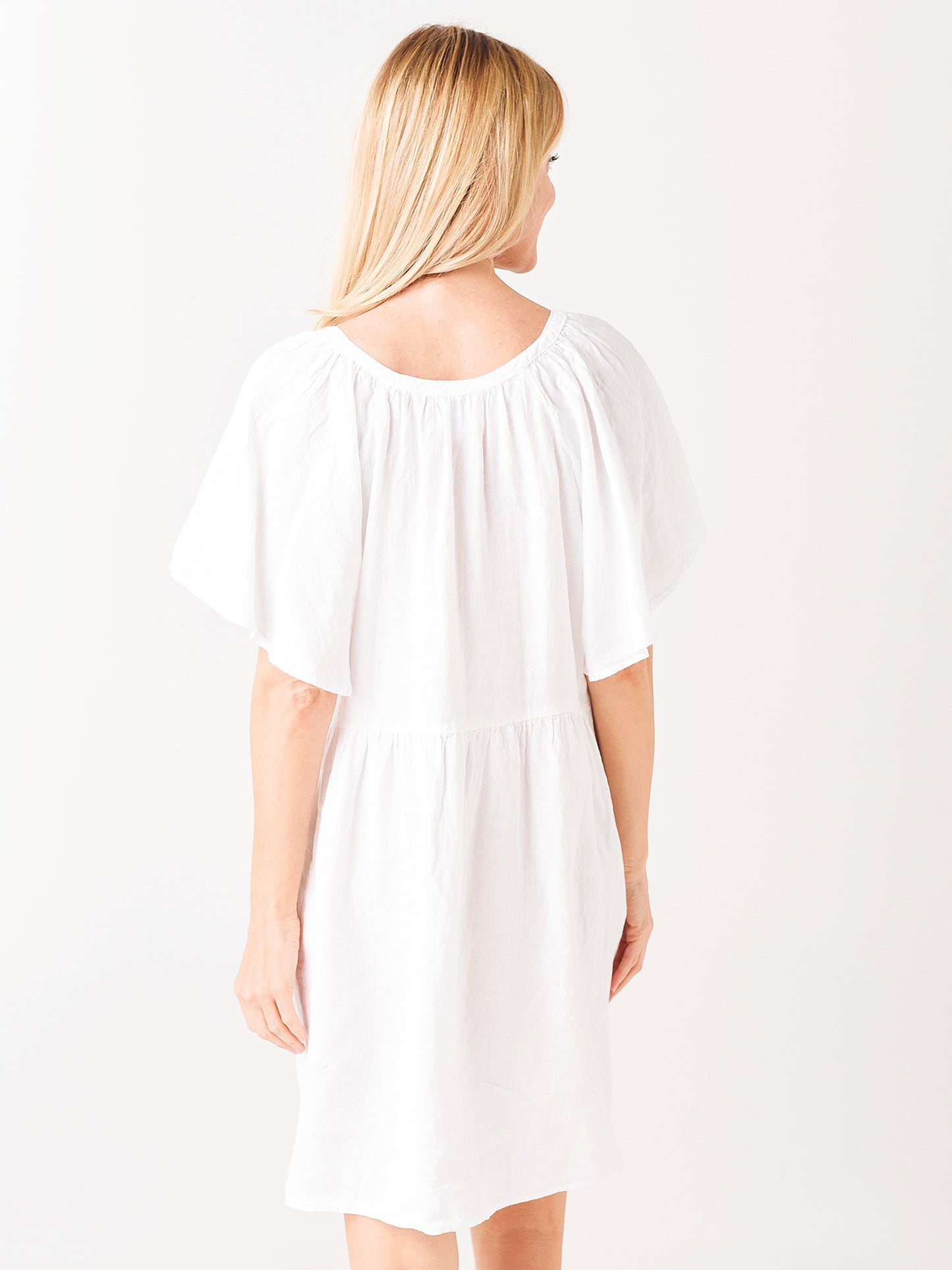 DANIELLE04xWHITE-alt3