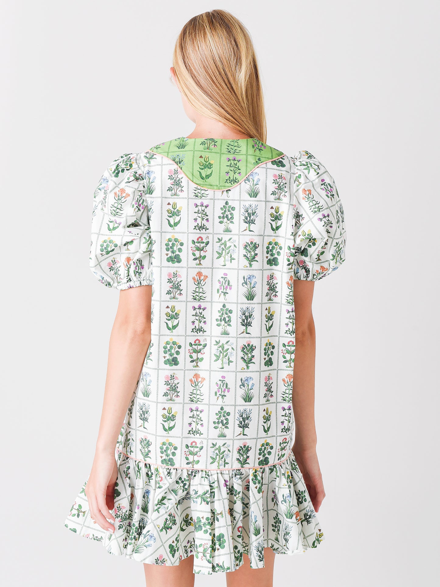 DR00216CPPxGRIDDEDGARDENWHITE-alt3