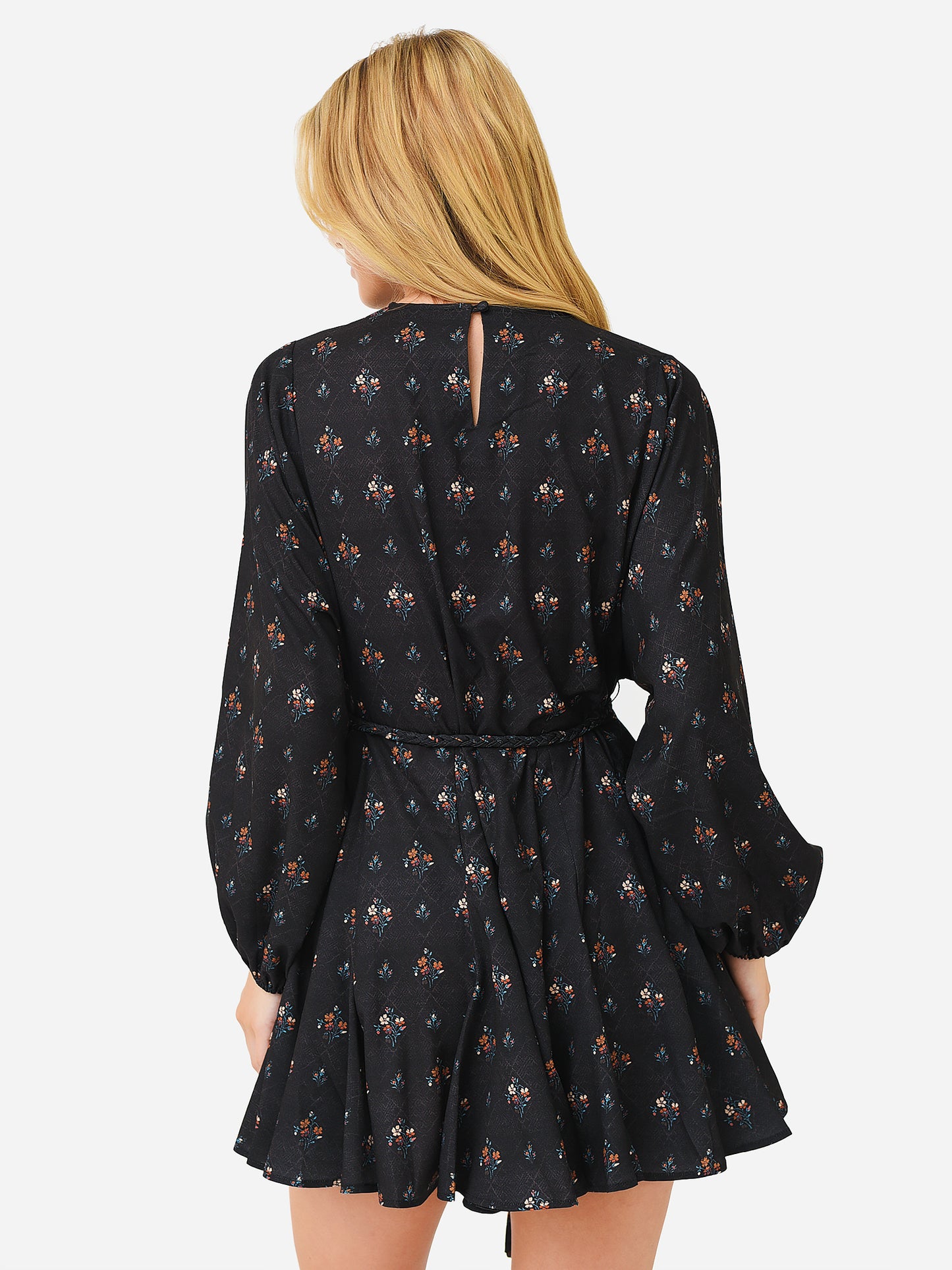 DR00249CDPxNEEDLEPOINTBOUQUETBLACK-alt3