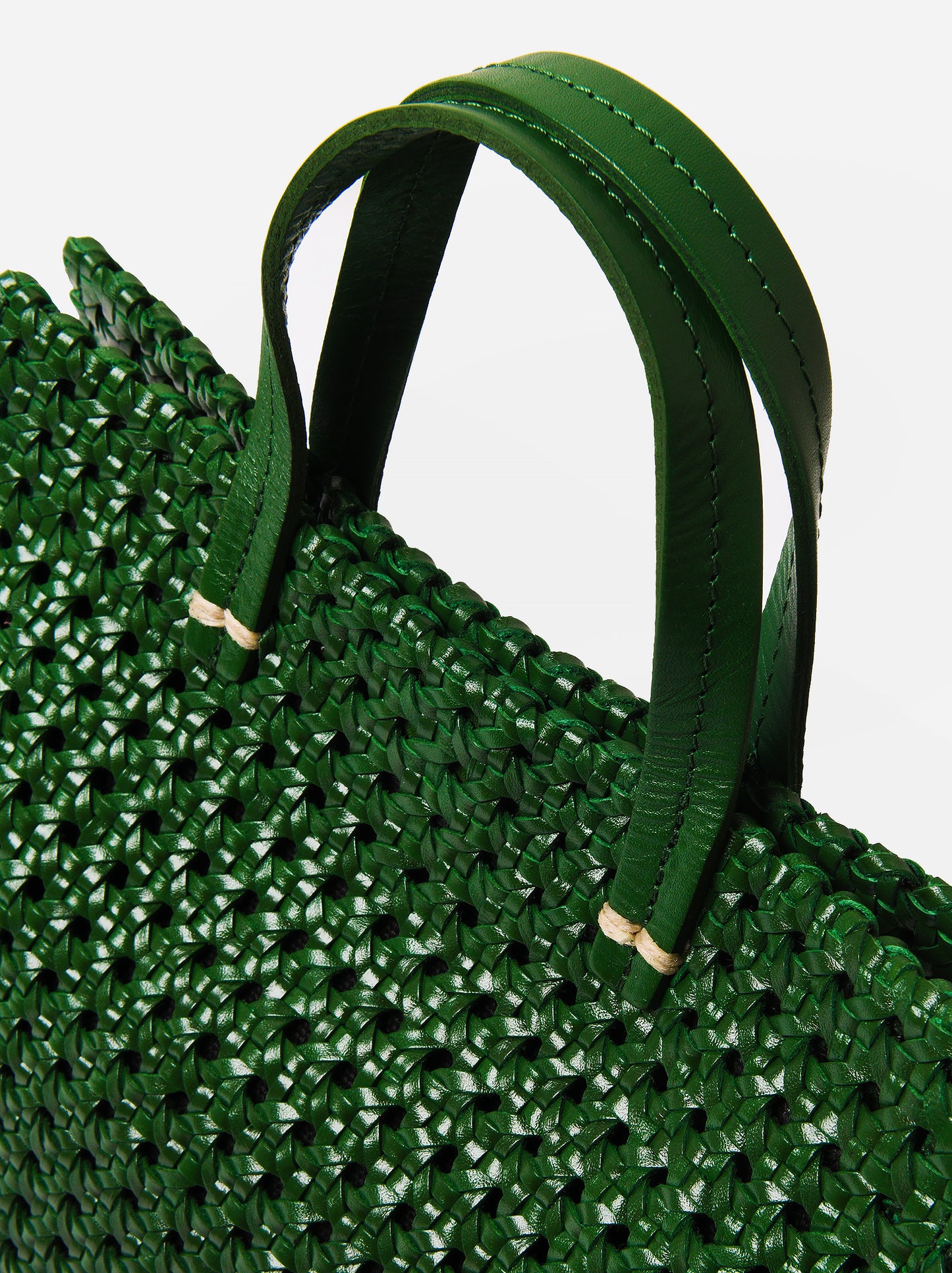 HB-CB-TS-100030xEVERGREENRATTAN-alt3