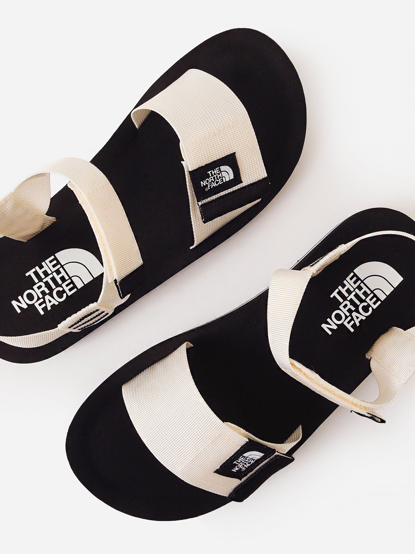 NF0A46BFxGARDENIAWHITETNFBLACK-alt4