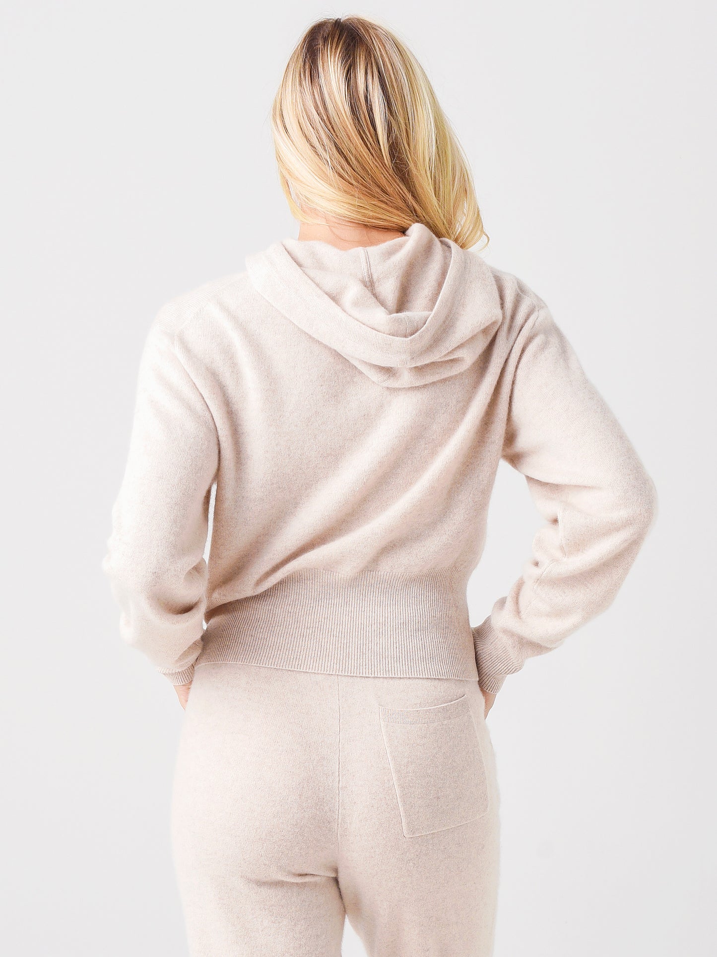 NWCT000590xOATMEAL-alt3