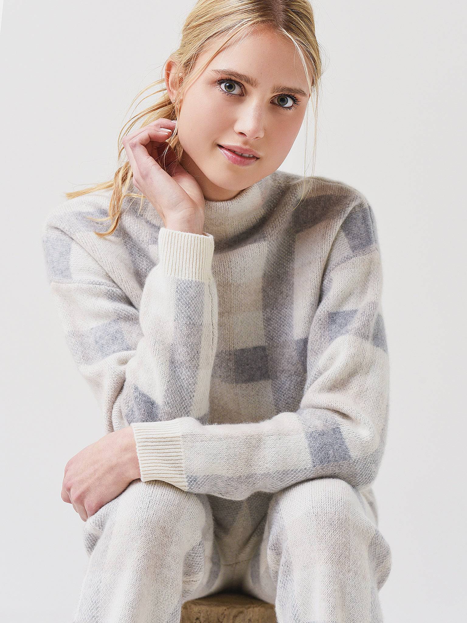 Naadam Cashmere Women's Checkered Jacquard Turtleneck | $425.00