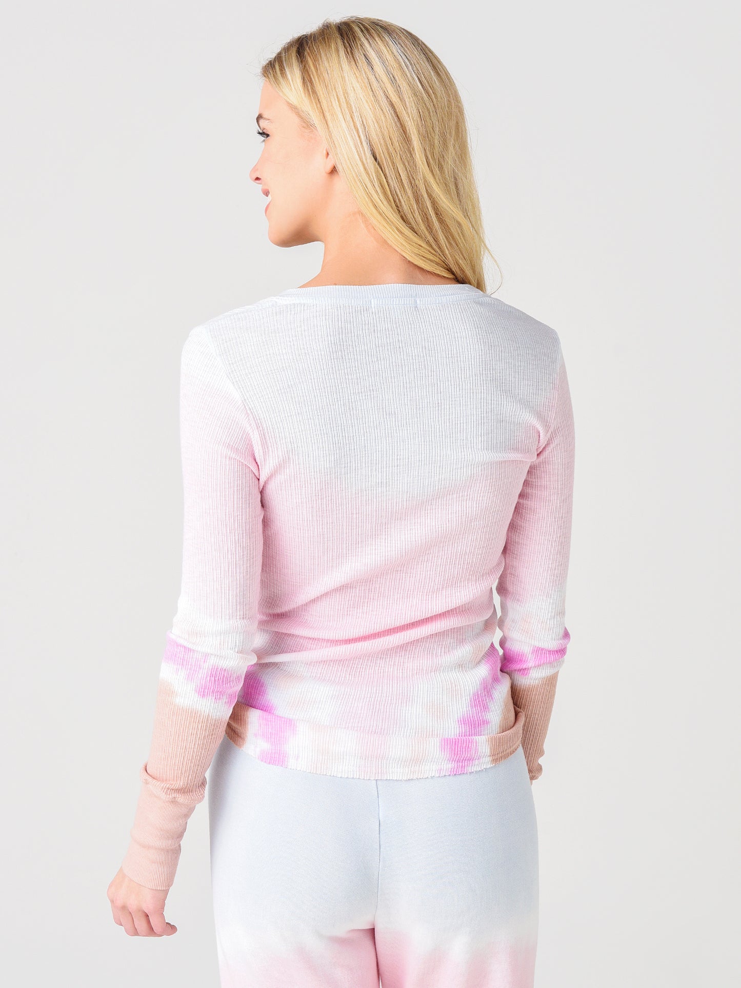 PS20-P2-D64TD6xPETALSAND-alt2