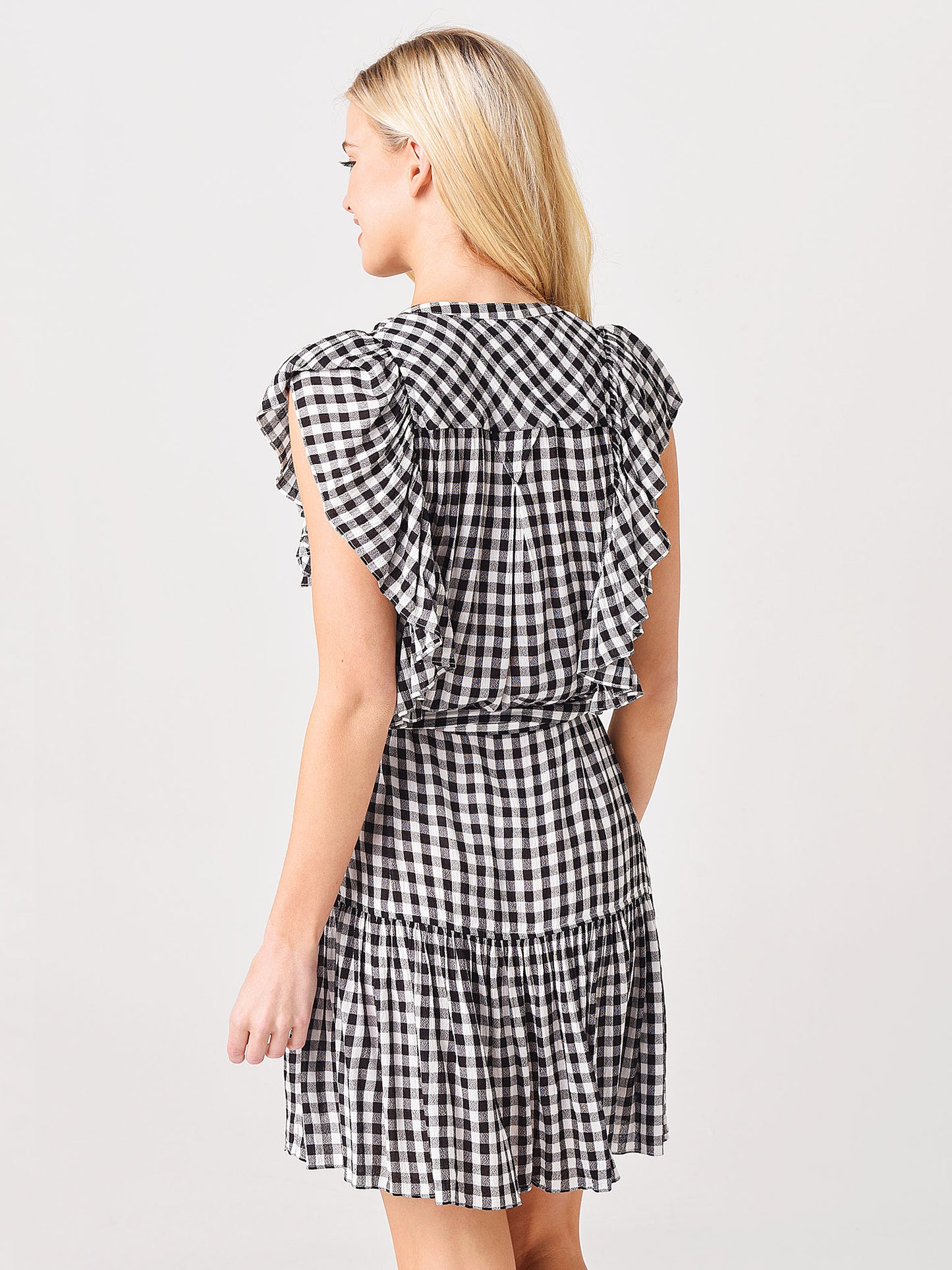 S2211409xBLACKWHITE-alt3