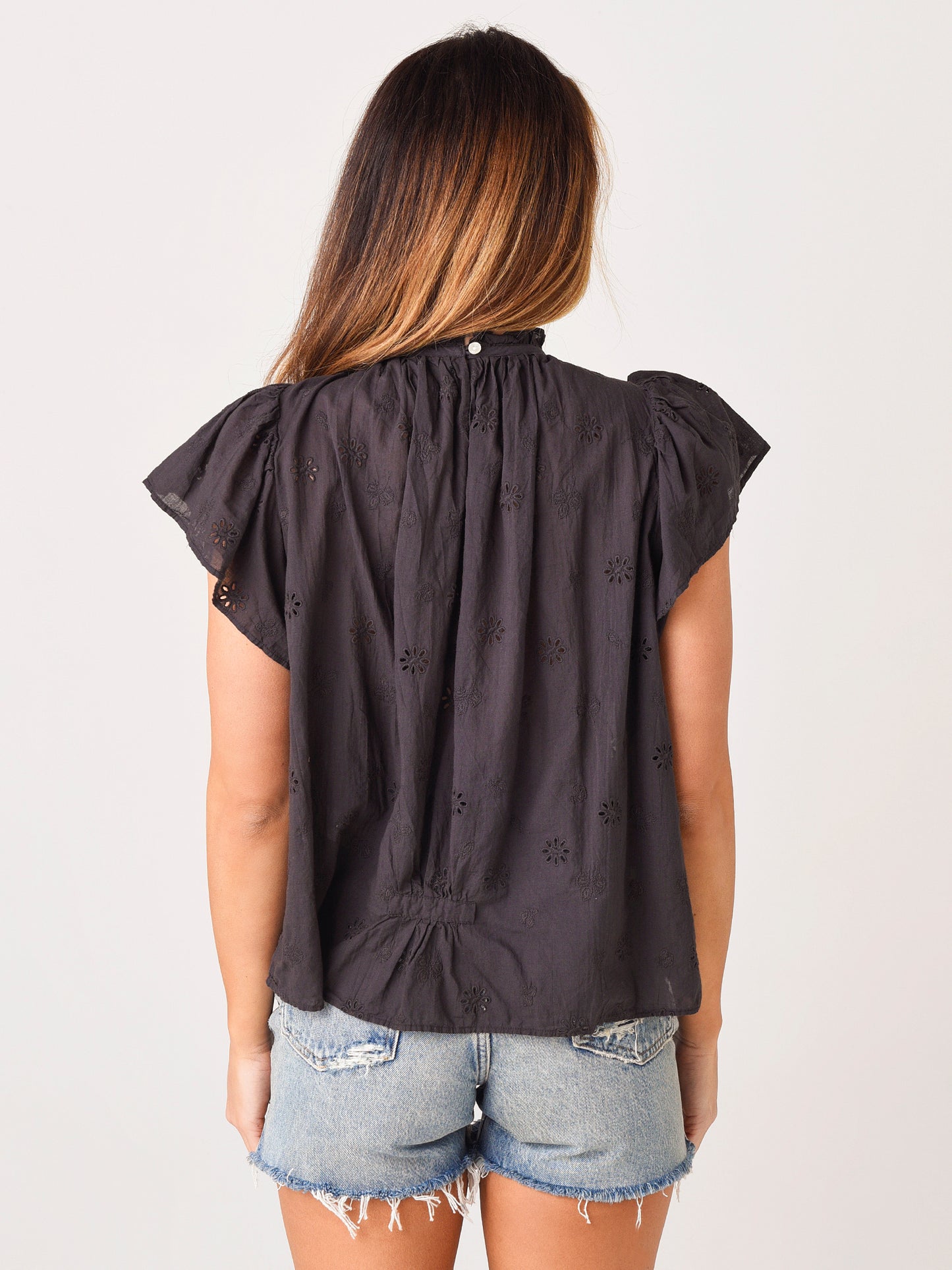 SP21-W0896-37xBLACKEMBROIDERY-alt3