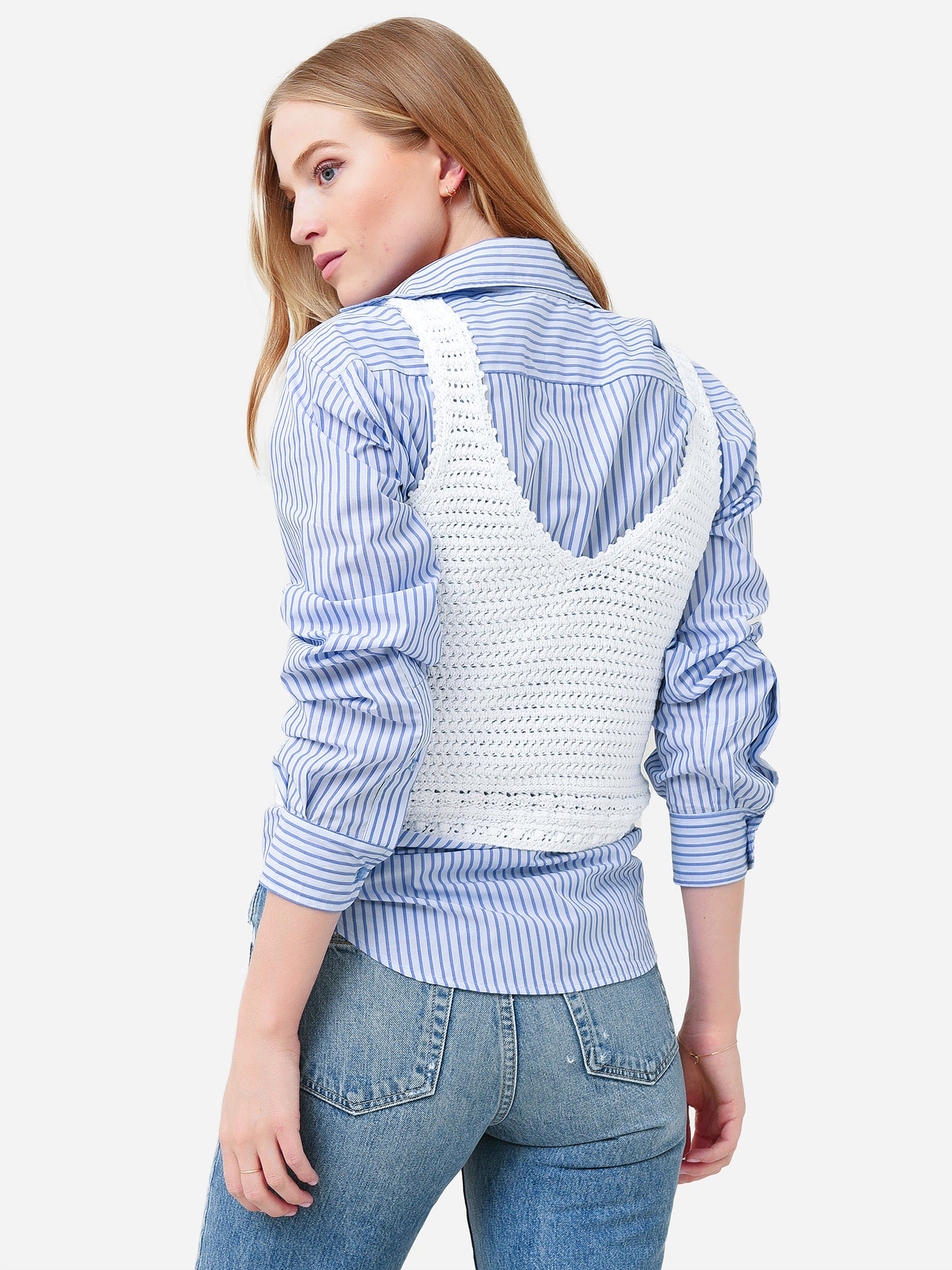 V830579055x137OPTICWHITE-alt3