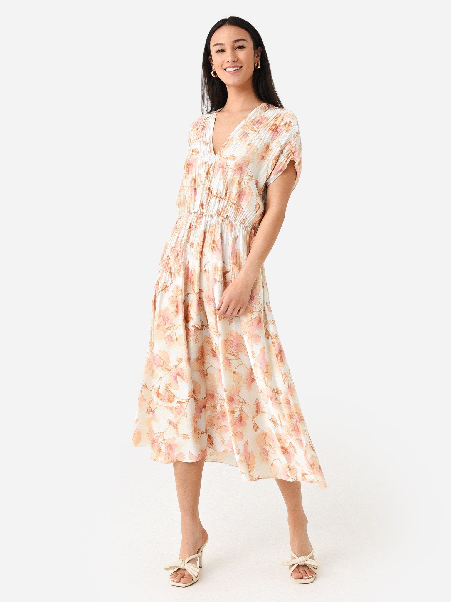 Vince Women's Floral Crushed Cap Sleeve V-Neck Dress Saint Bernard Vince Women's Floral Crushed Cap Sleeve V-Neck Dress Saint Bernard