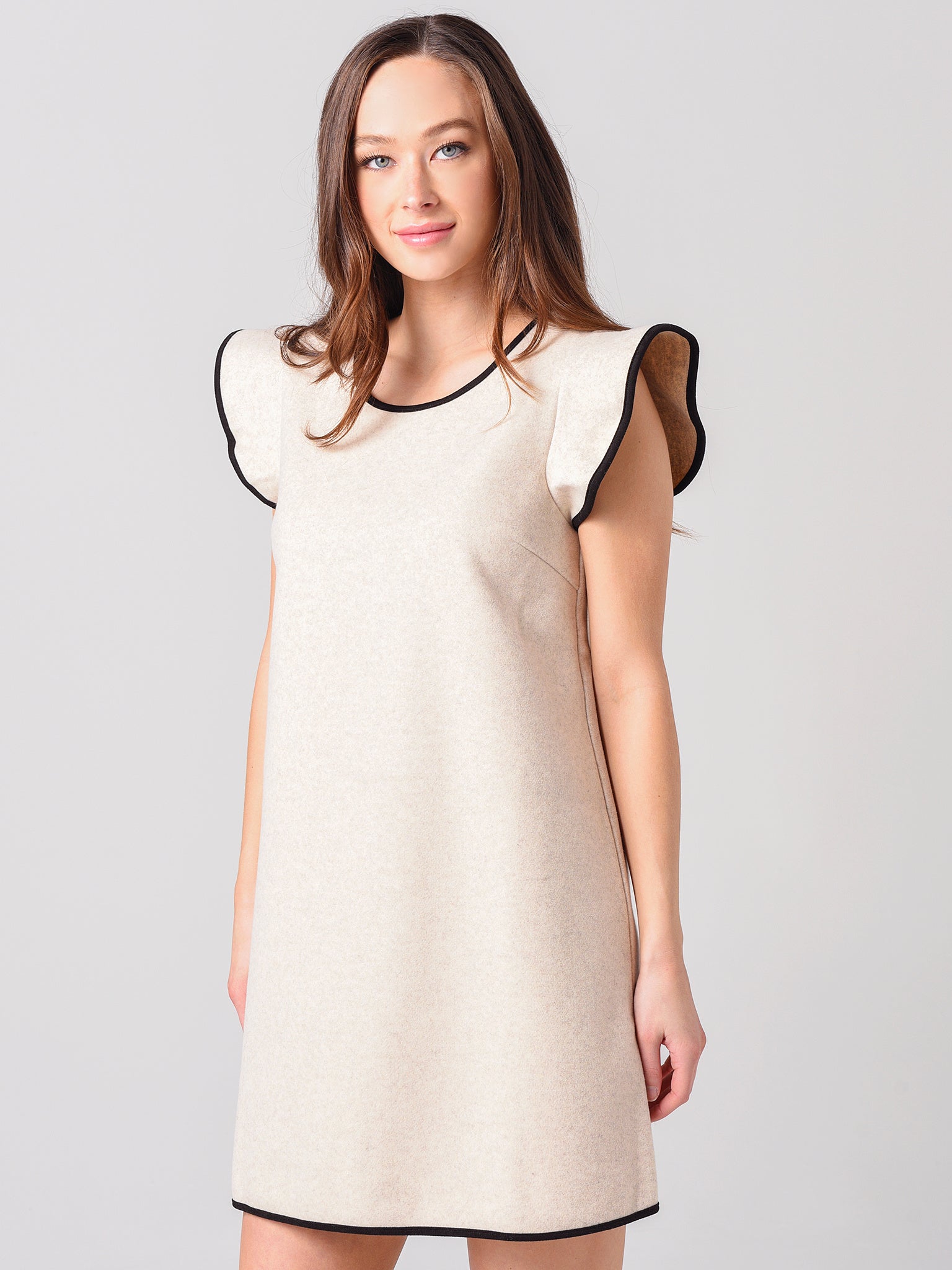 THML Flutter Sleeve Boxed Shape Dress Saint Bernard THML Flutter Sleeve Boxed Shape Dress Saint Bernard