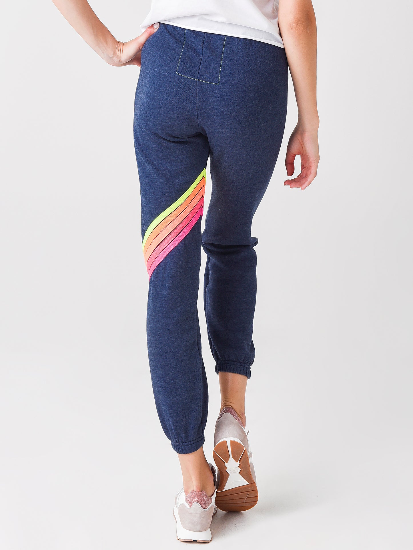 WSPCVN5xHEATHERNAVYNEON-alt3