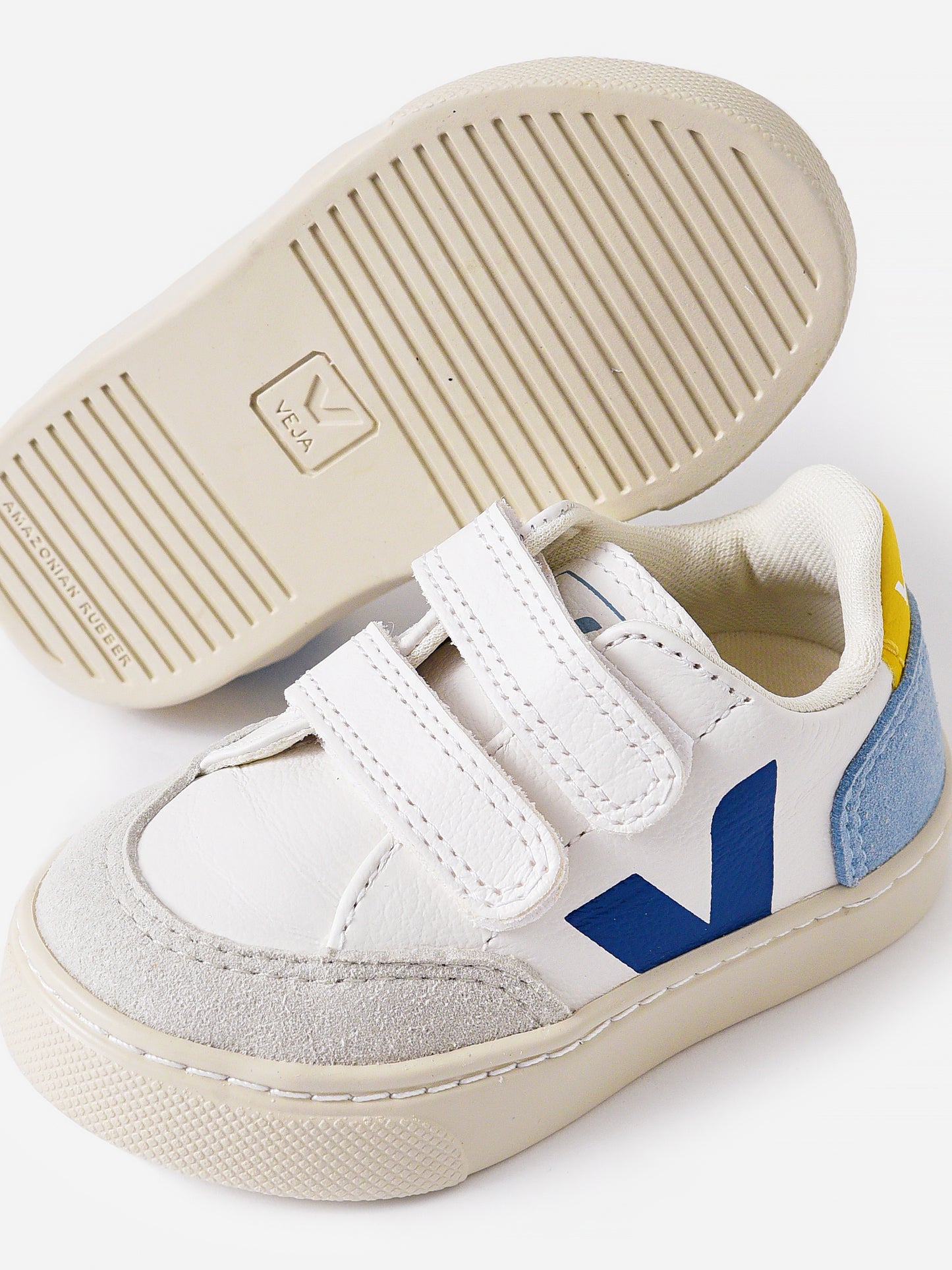 XV0502518xEXTRAWHITEMULTICOSTEEL-alt3