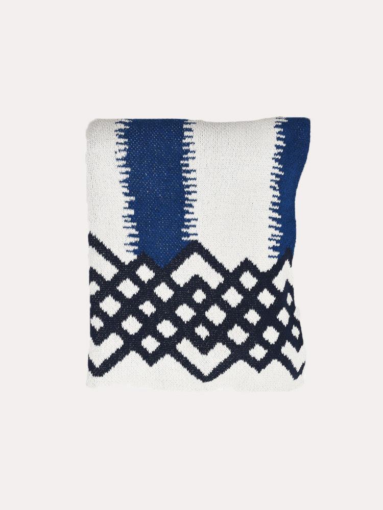 In2Green Eco Feathered Stripe Throw - Saint Bernard