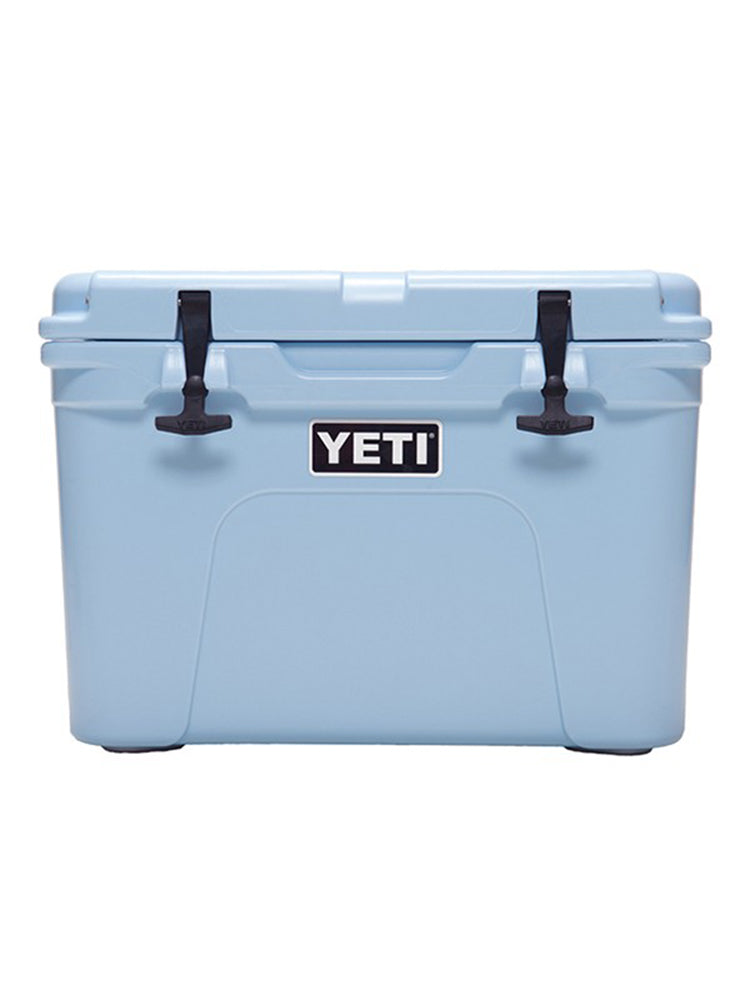 YETI Coolers Tundra 35 Blue - Saint Bernard