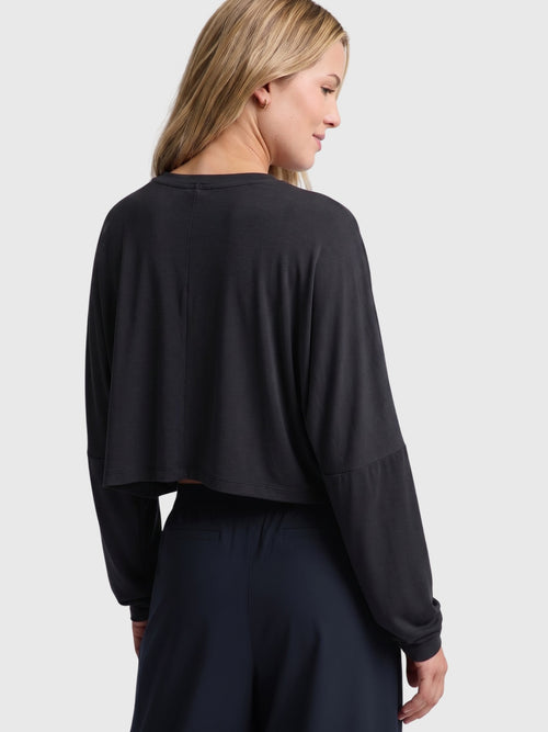 Beyond Yoga Women's Studio Luxe Cropped Long Sleeve Tee