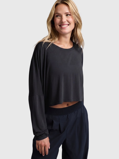 Beyond Yoga Women's Studio Luxe Cropped Long Sleeve Tee