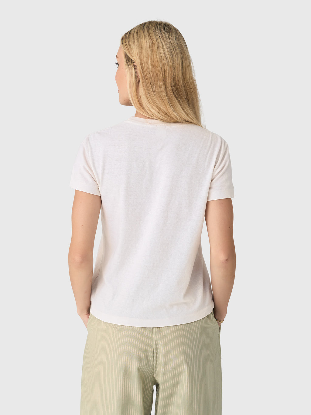 024-02WCGT364xVINTAGEWHITE-alt3