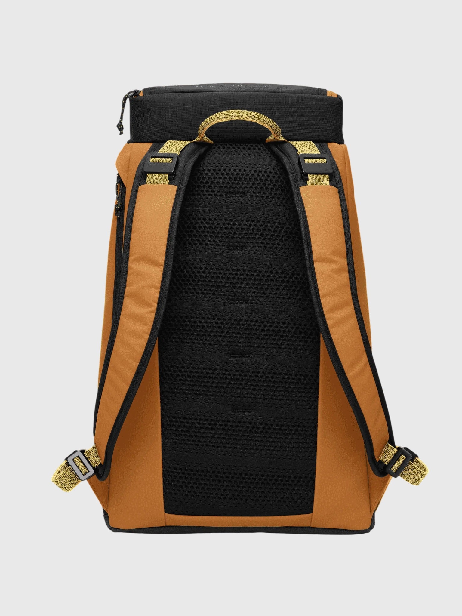 DB Journey The Hugger 30L Backpack - Saint Bernard