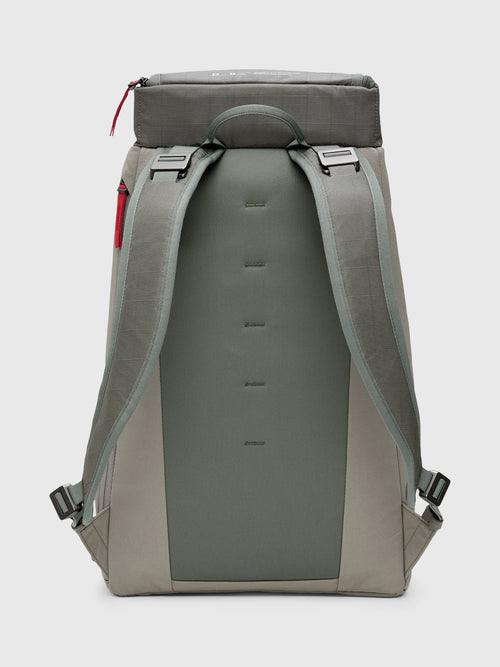 DB Journey The Hugger 30L Backpack