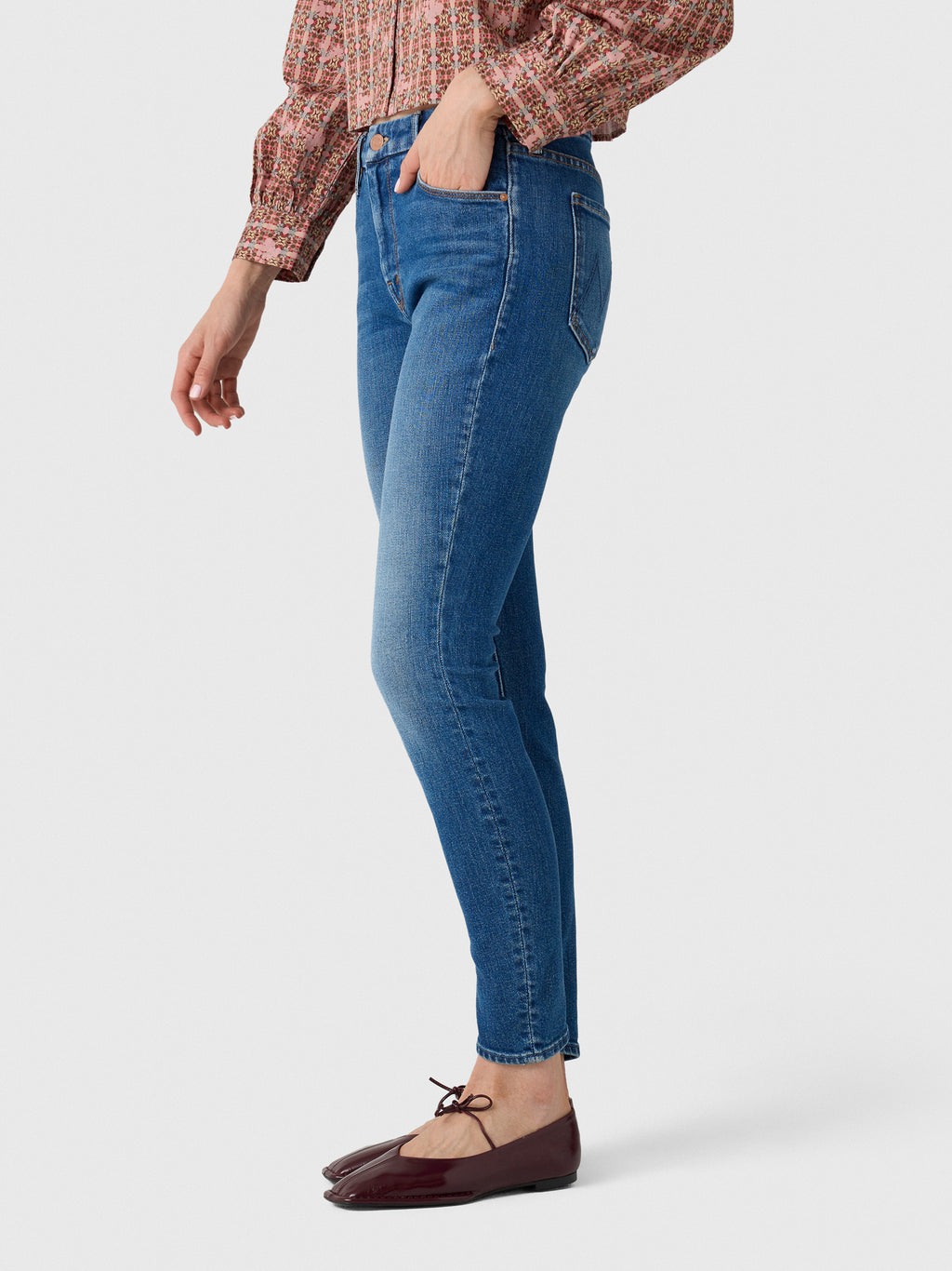 Mother Women's The Looker Jean - Saint Bernard