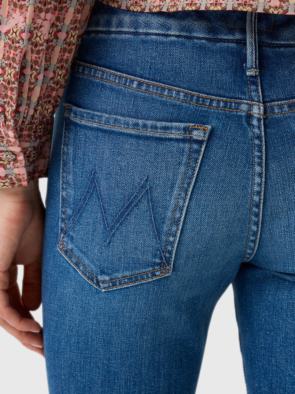 Mother Women's The Looker Jean - Saint Bernard